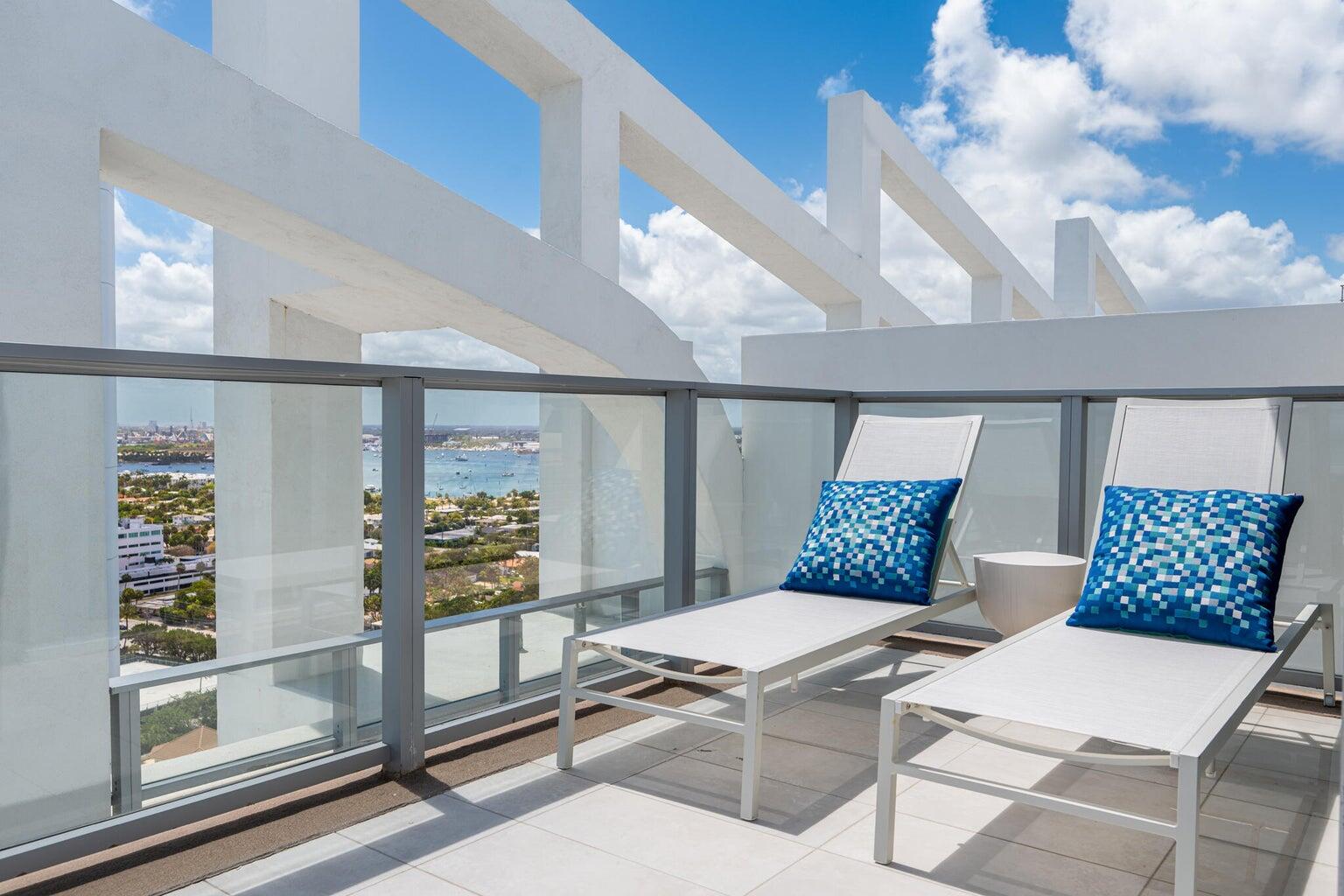 3100 N Ocean Drive H-ph3 Property Photo 36