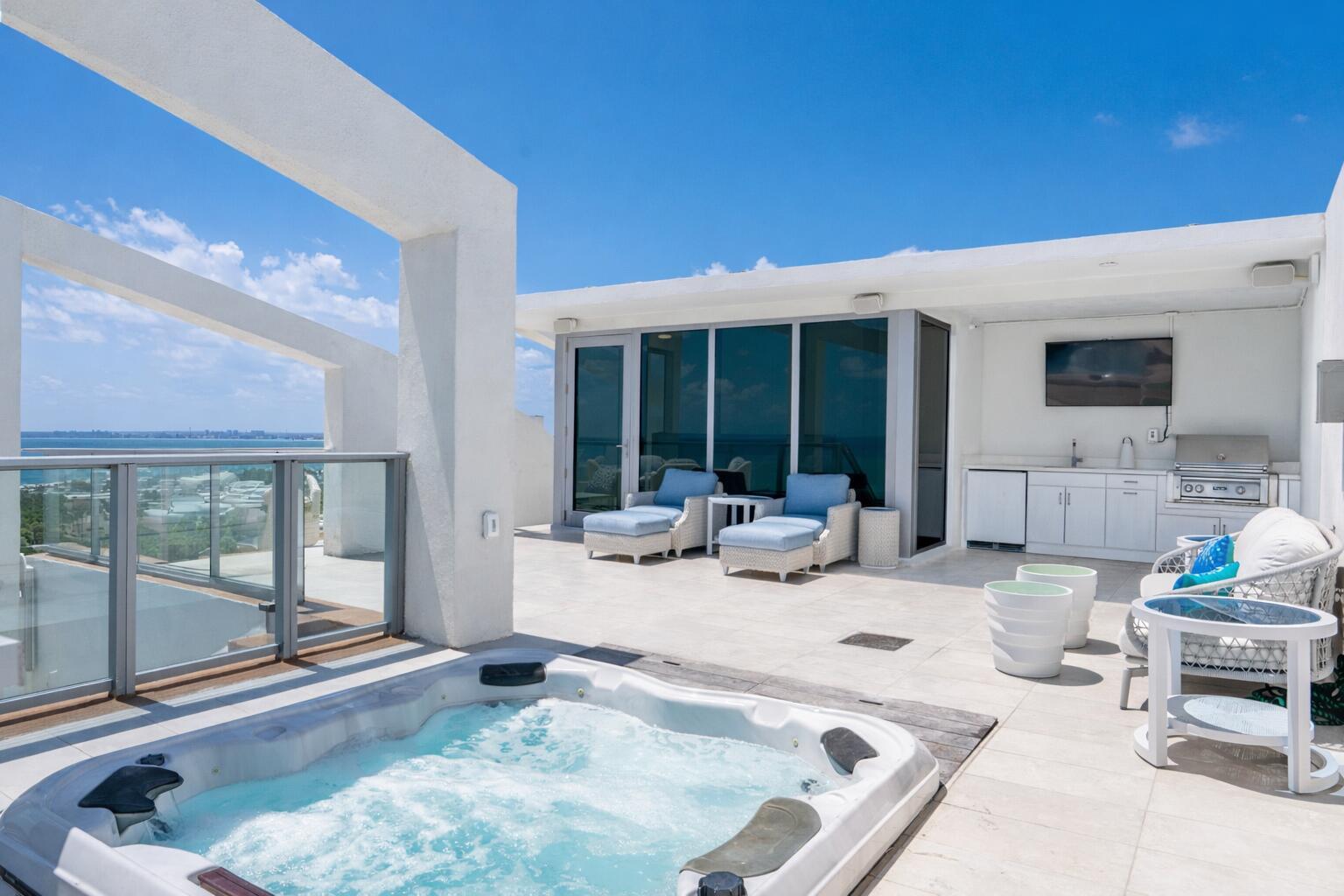 3100 N Ocean Drive H-ph3 Property Photo 41