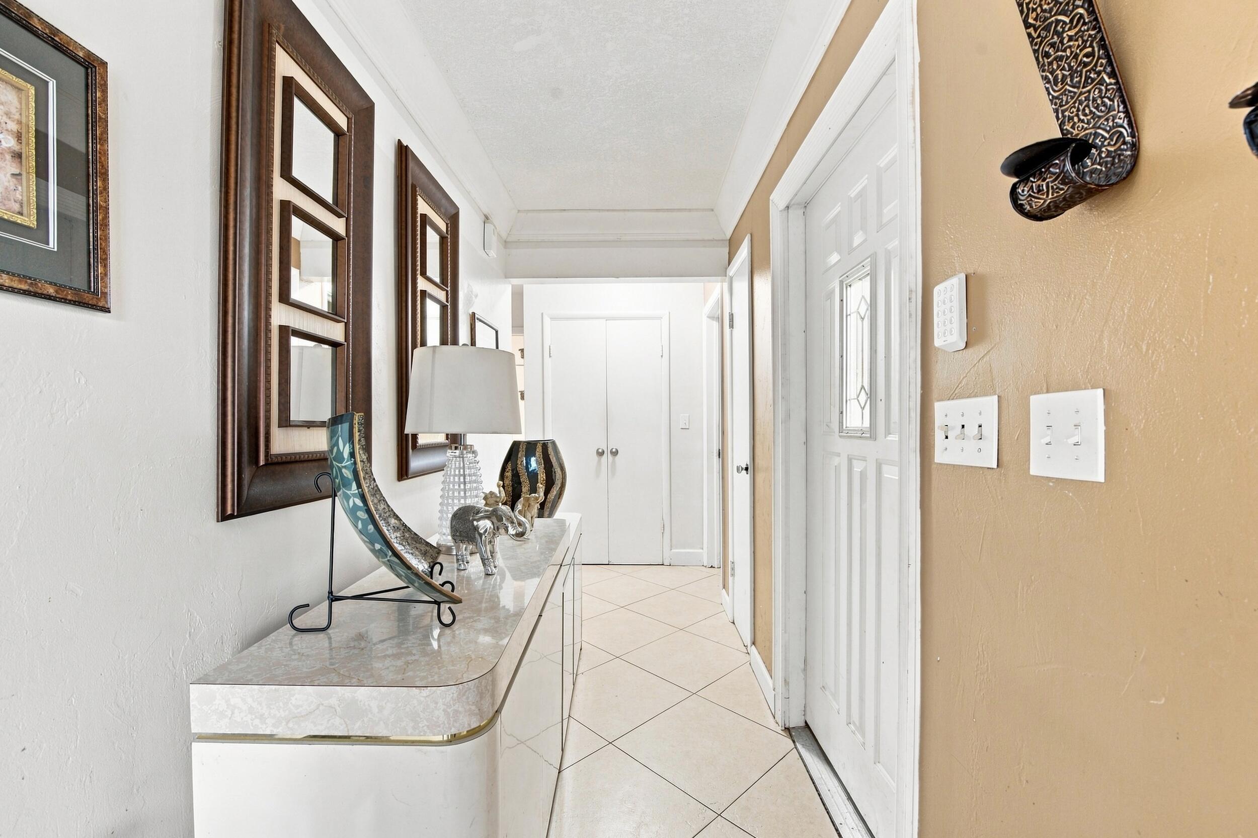 1000 Wyoming Avenue Property Photo 10