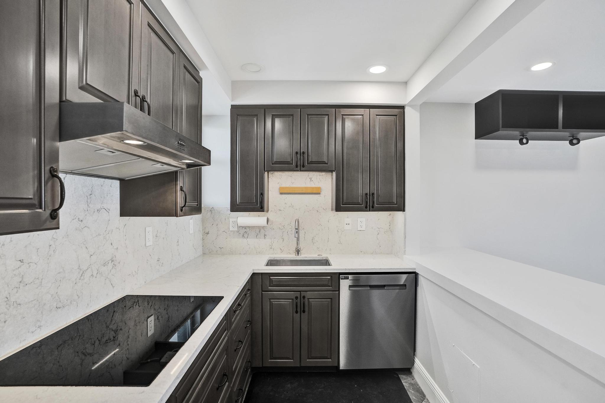 1900 S Ocean Drive 710 Property Photo 6