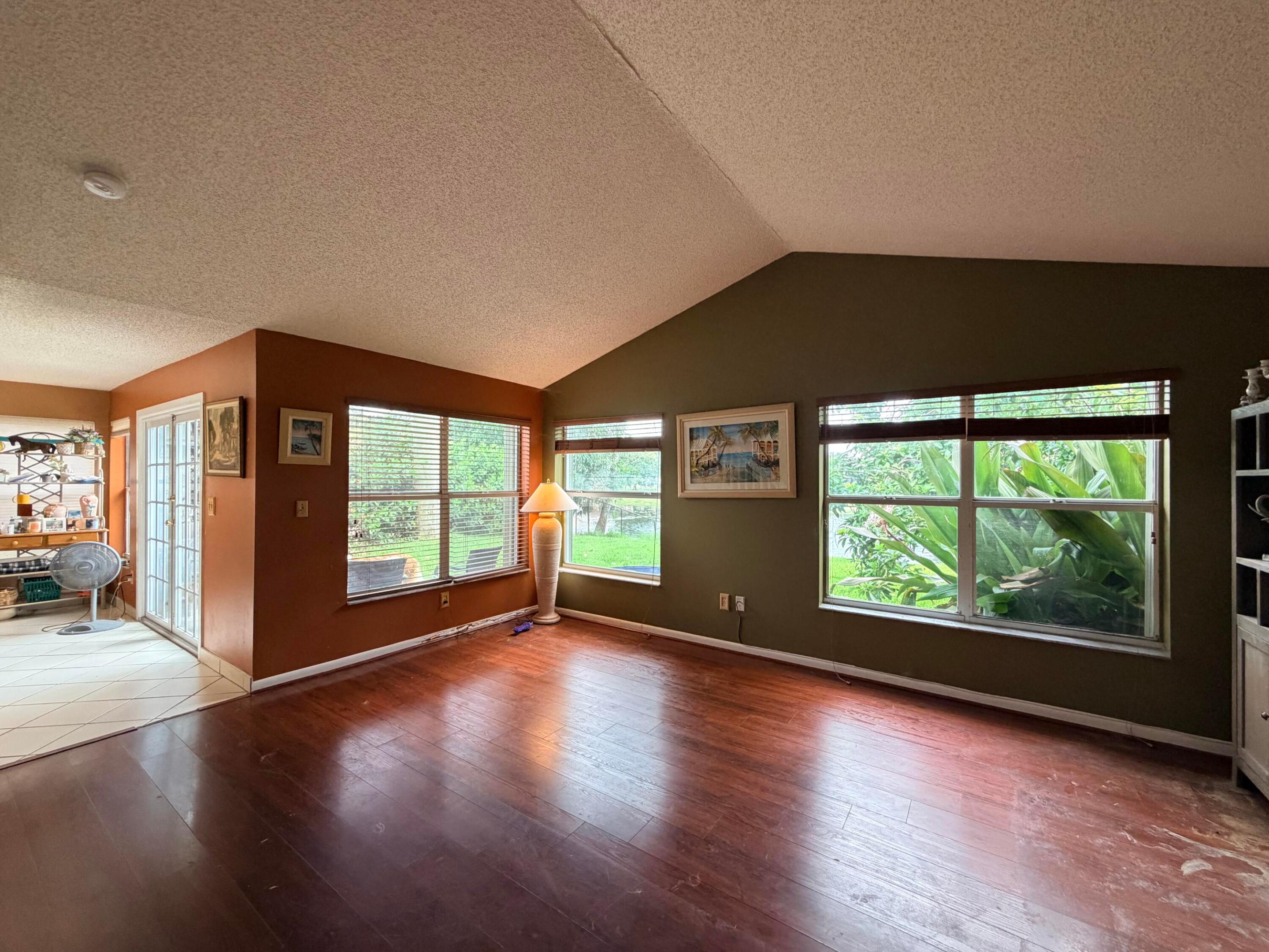8870 Woodside Court Property Photo 20