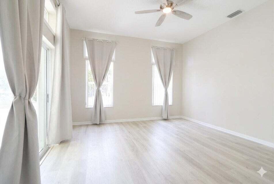 400 Seaside Lane Property Photo 10