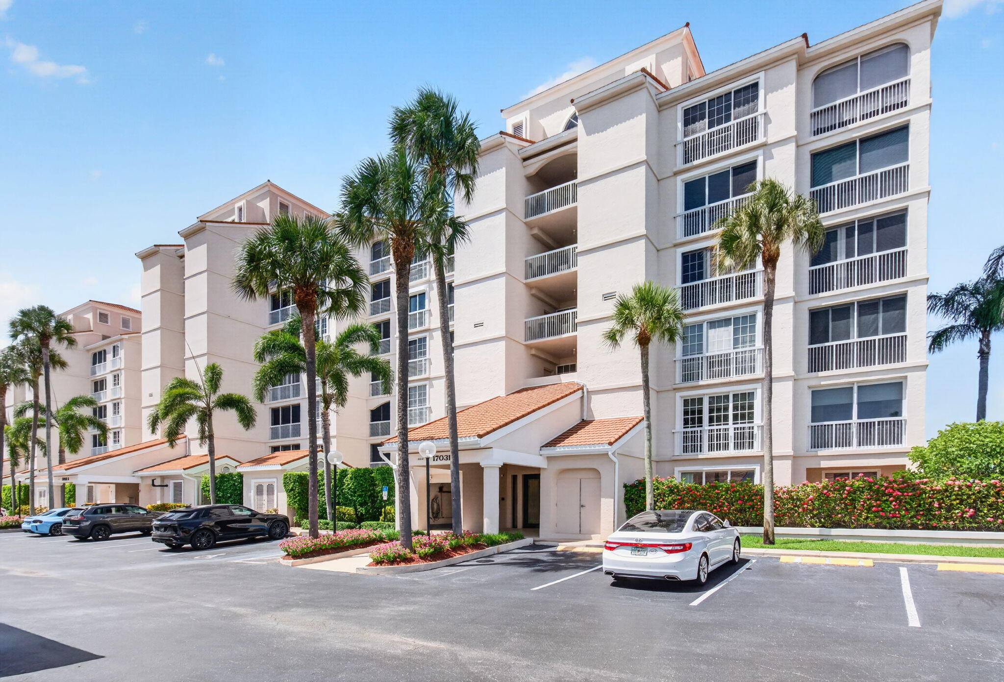 17031 Boca Club Boulevard 104a Property Photo 3