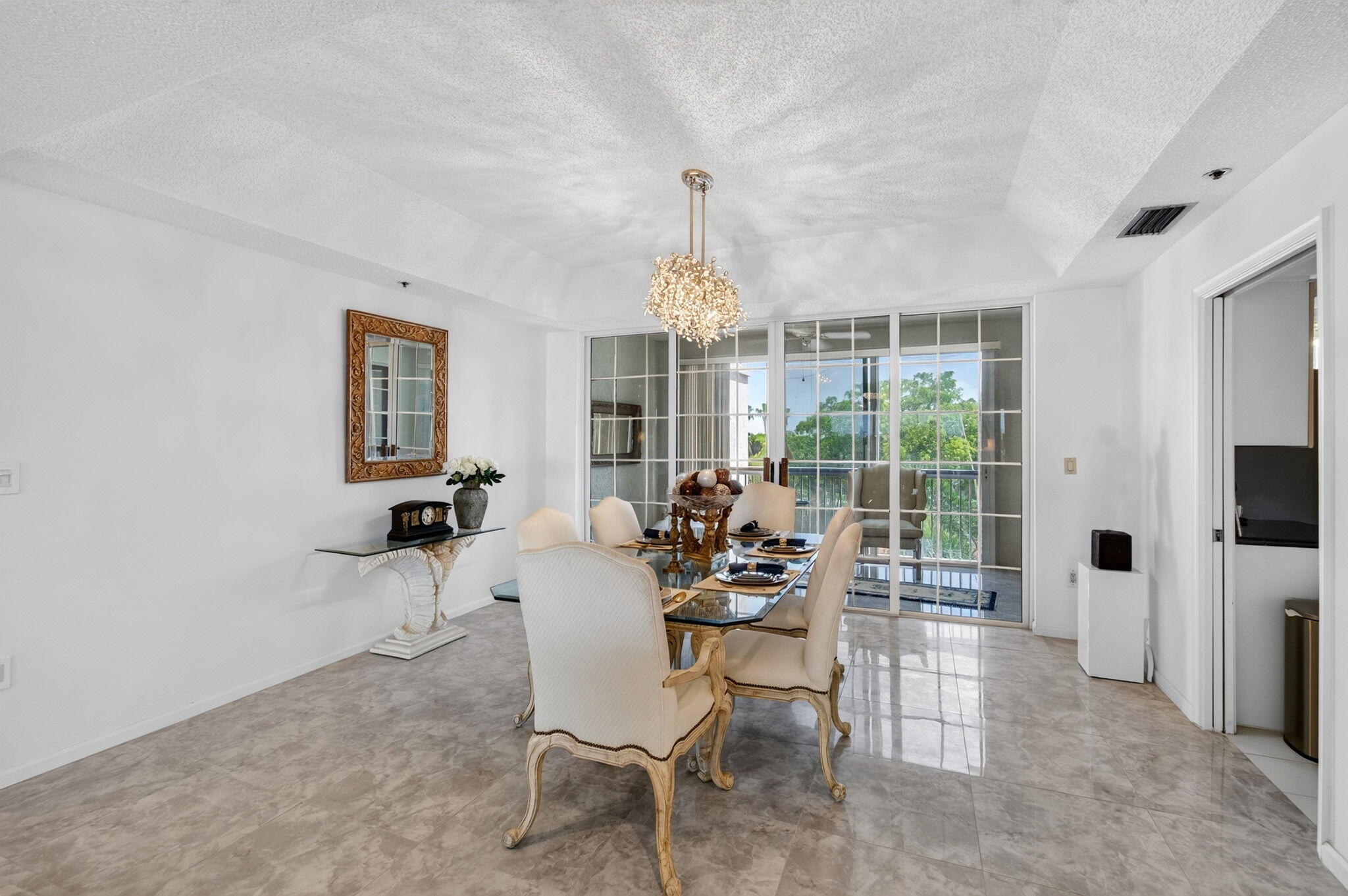 17031 Boca Club Boulevard 104a Property Photo 6