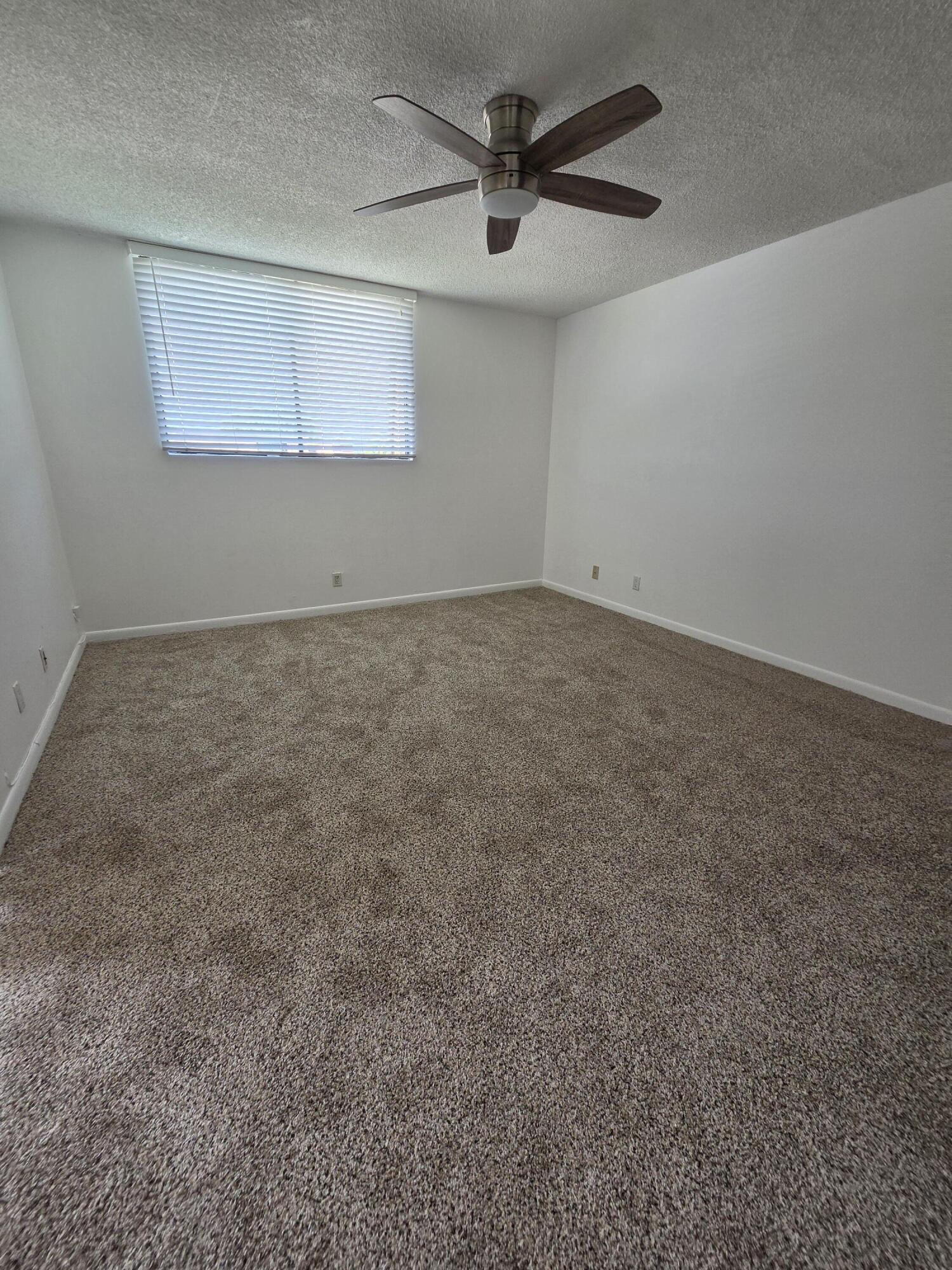 22 Springdale Circle Property Photo 25