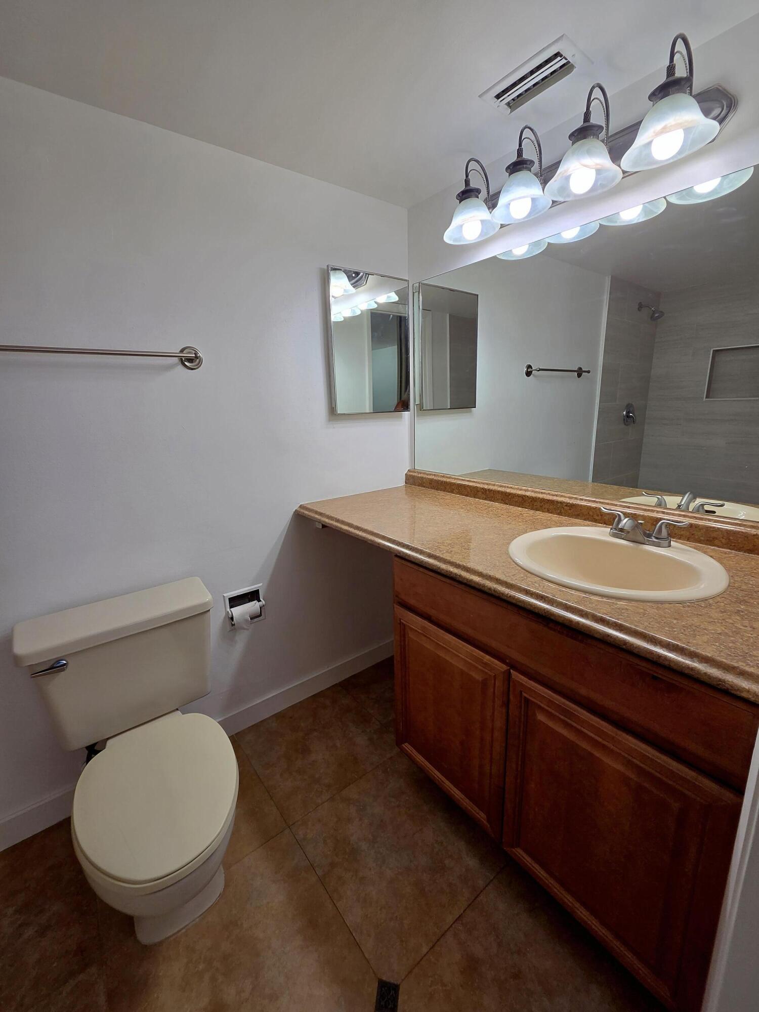 22 Springdale Circle Property Photo 27