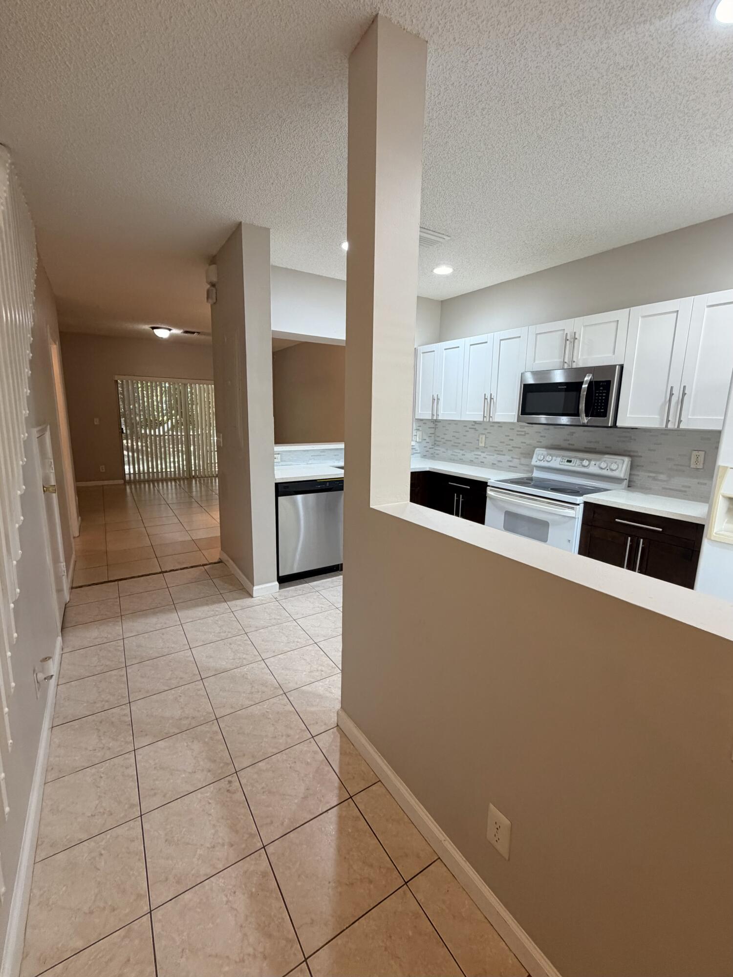 5145 Palmbrooke Circle Property Photo 4