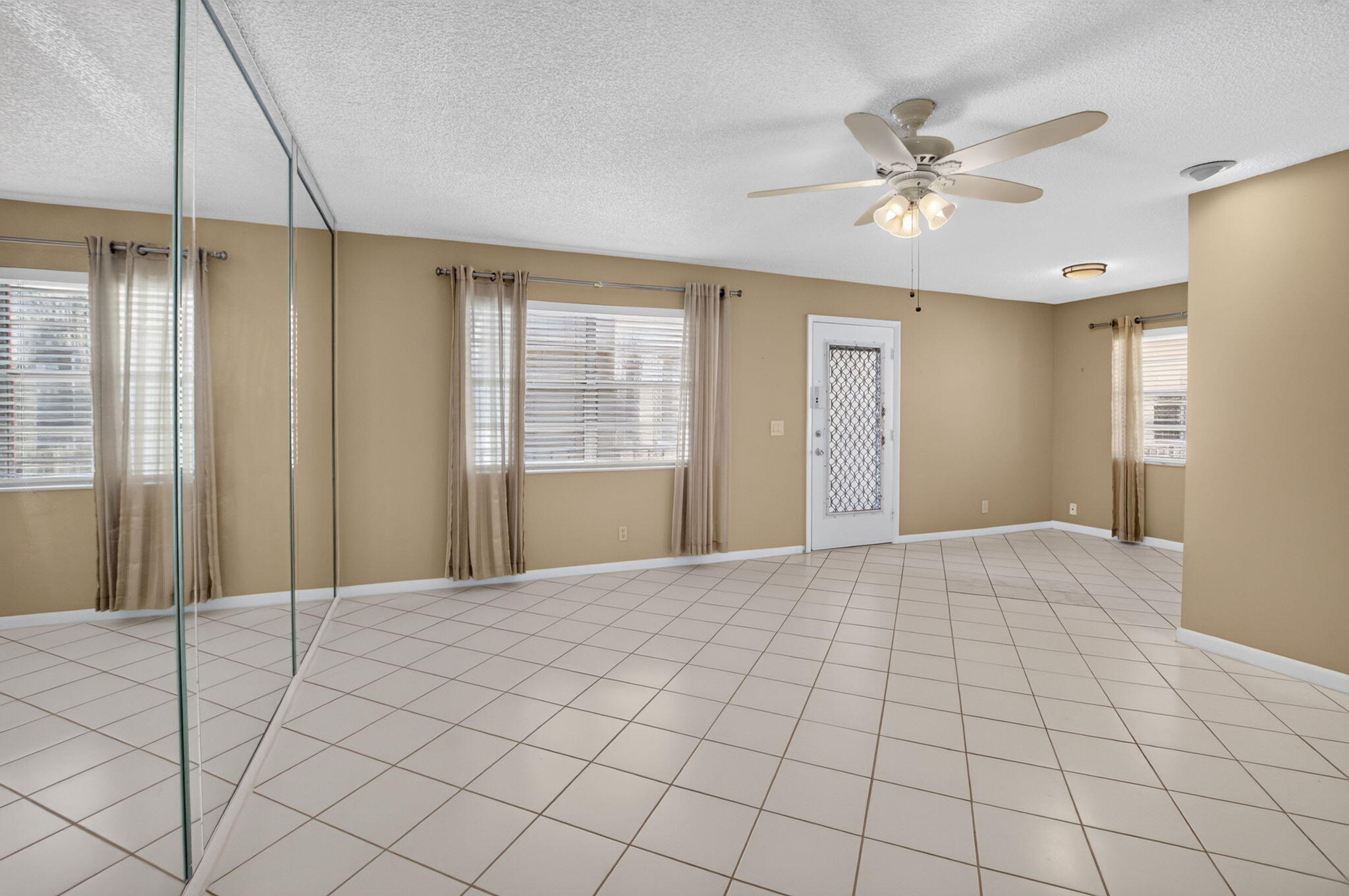 332 Capri G Property Photo 11