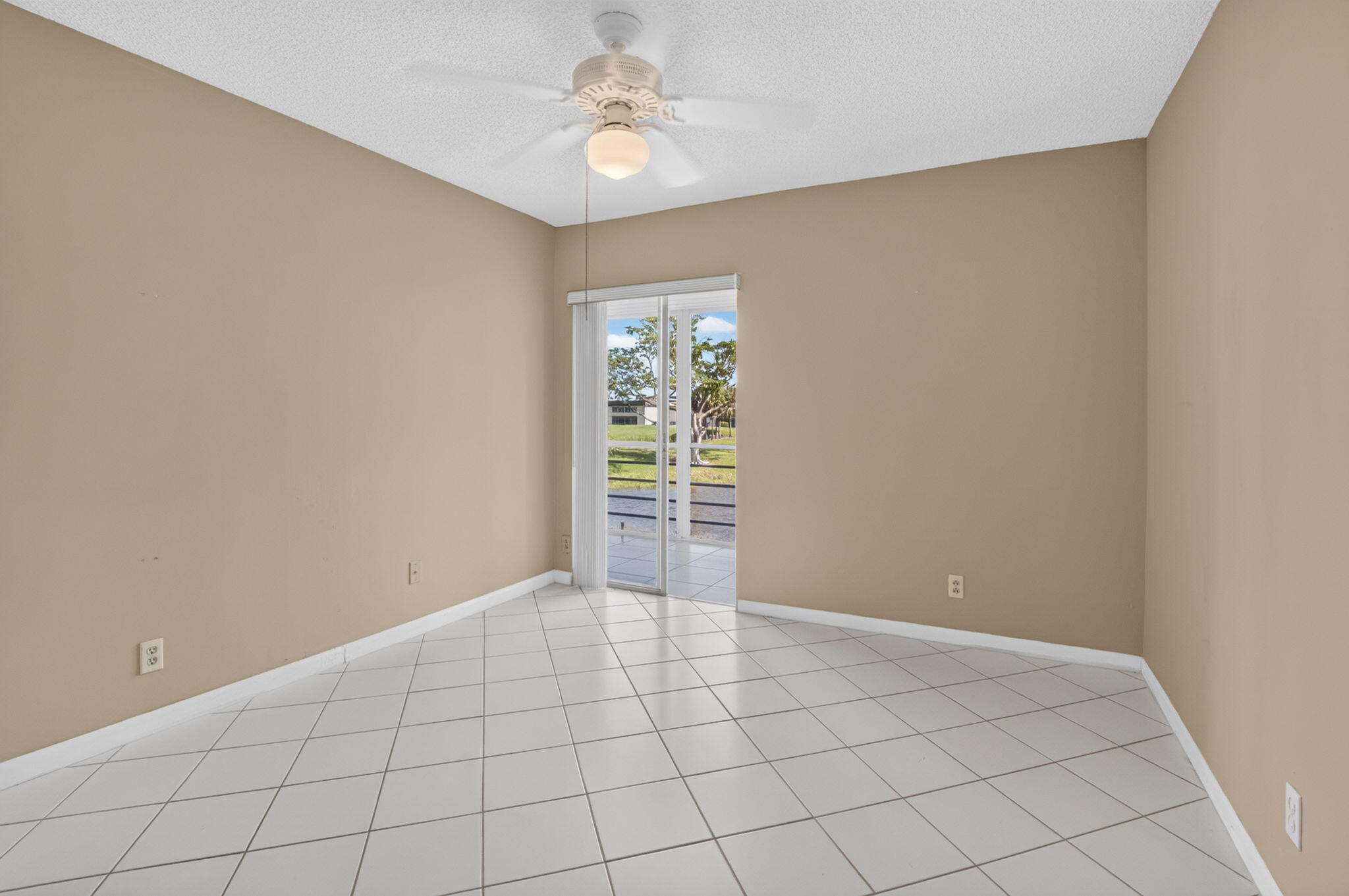 332 Capri G Property Photo 20