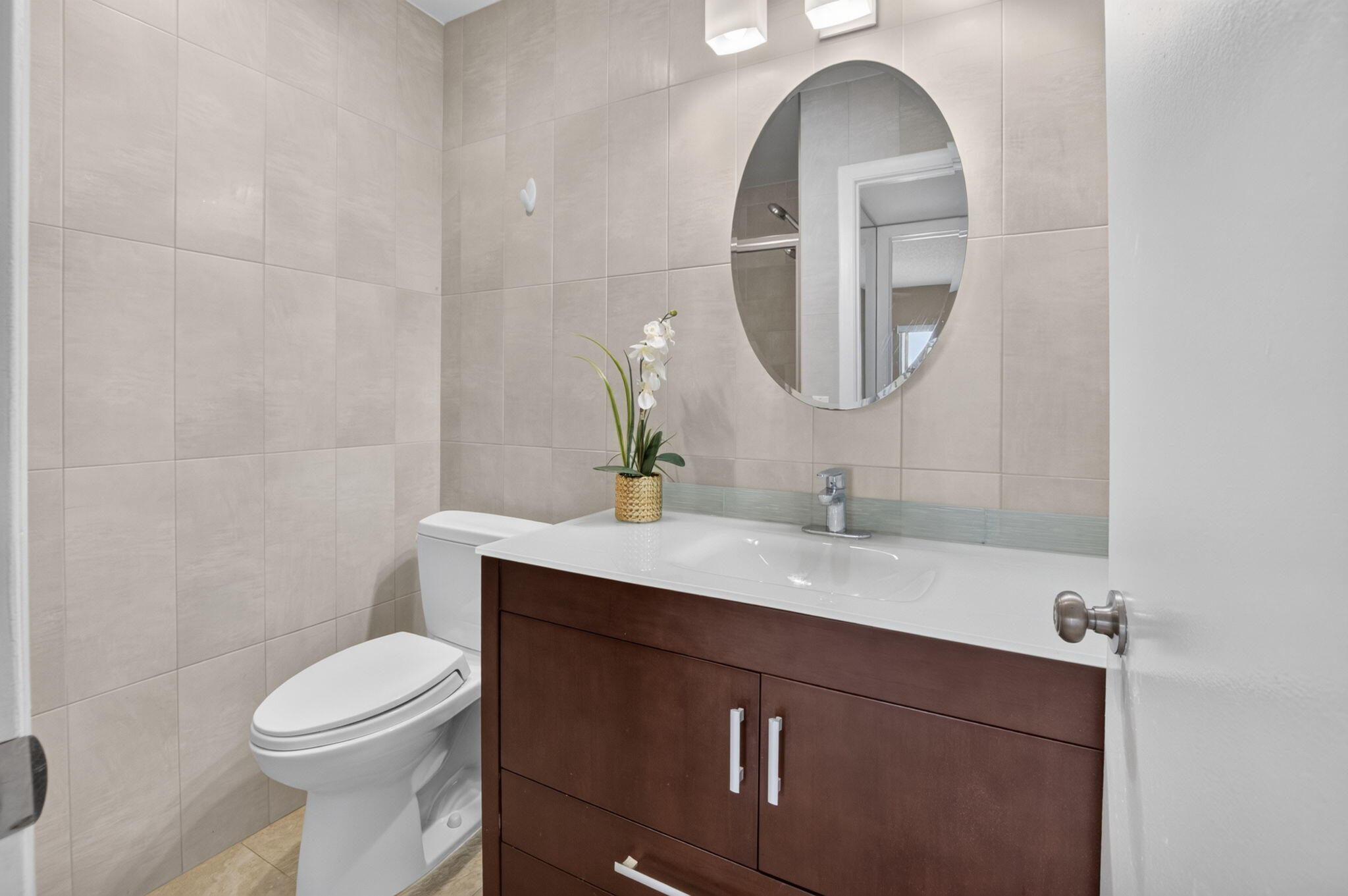 332 Capri G Property Photo 23