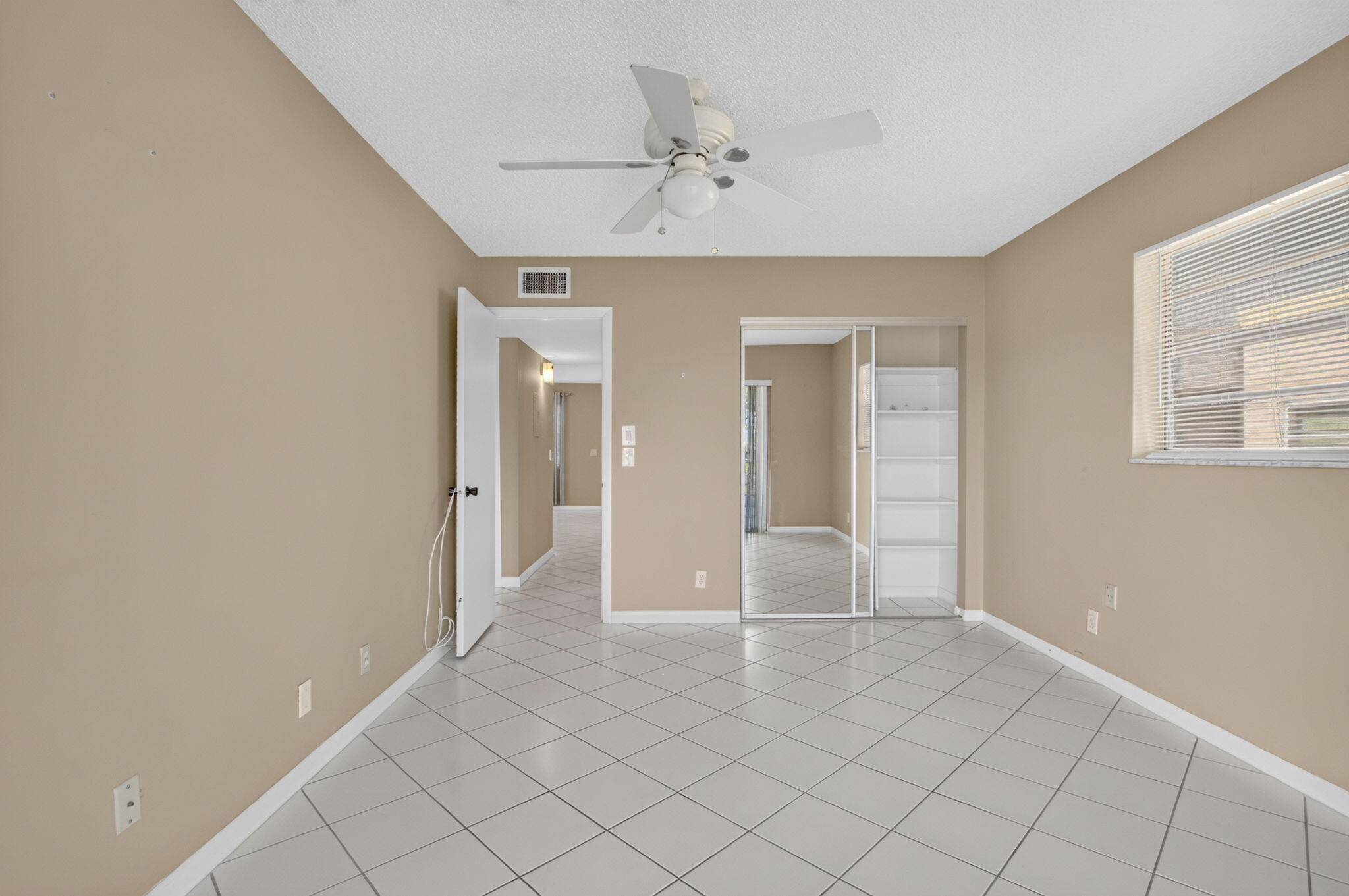 332 Capri G Property Photo 28