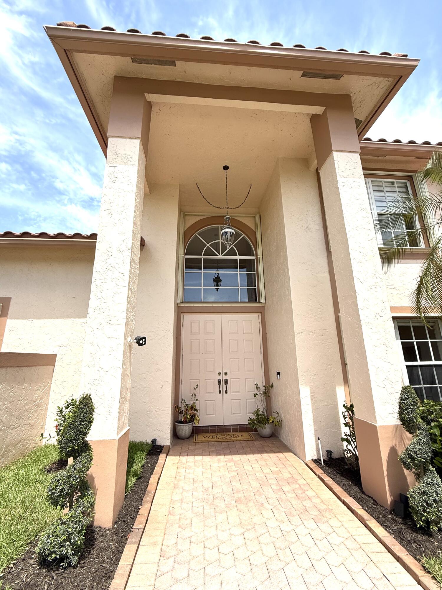 9392 Cascade Court Property Photo 1