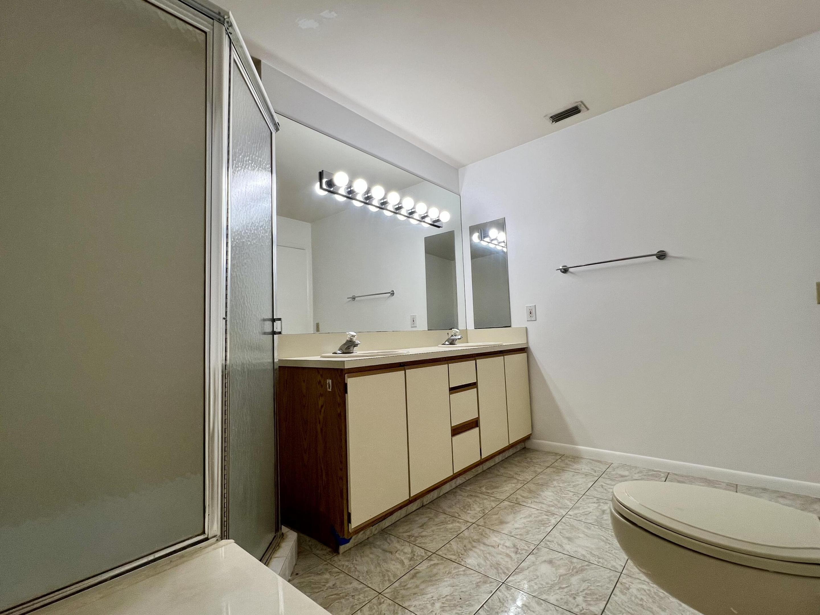 108 Half Moon Circle B3 Property Photo 15