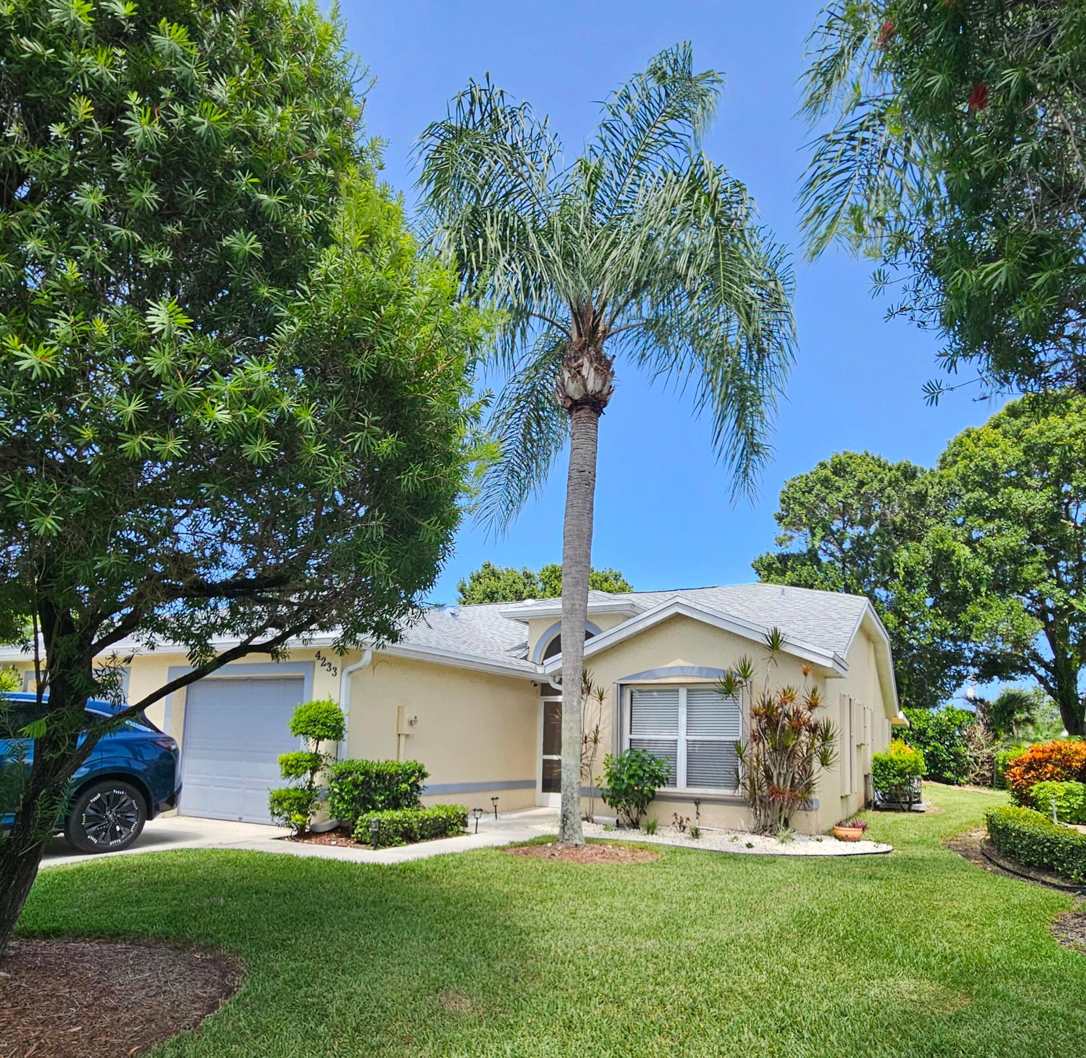 4233 Se Home Way Property Photo 1