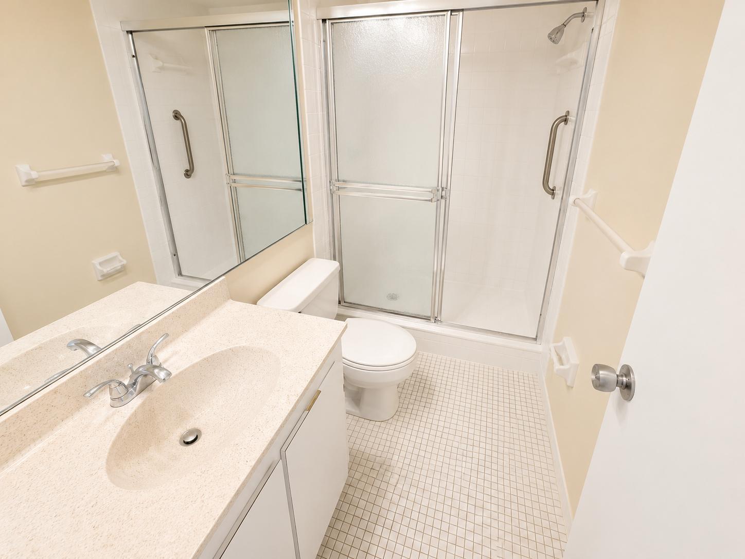 3520 Oaks Way 402 Property Photo 9