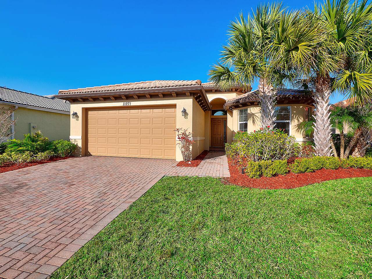11271 Sw Barton Way Property Photo 1