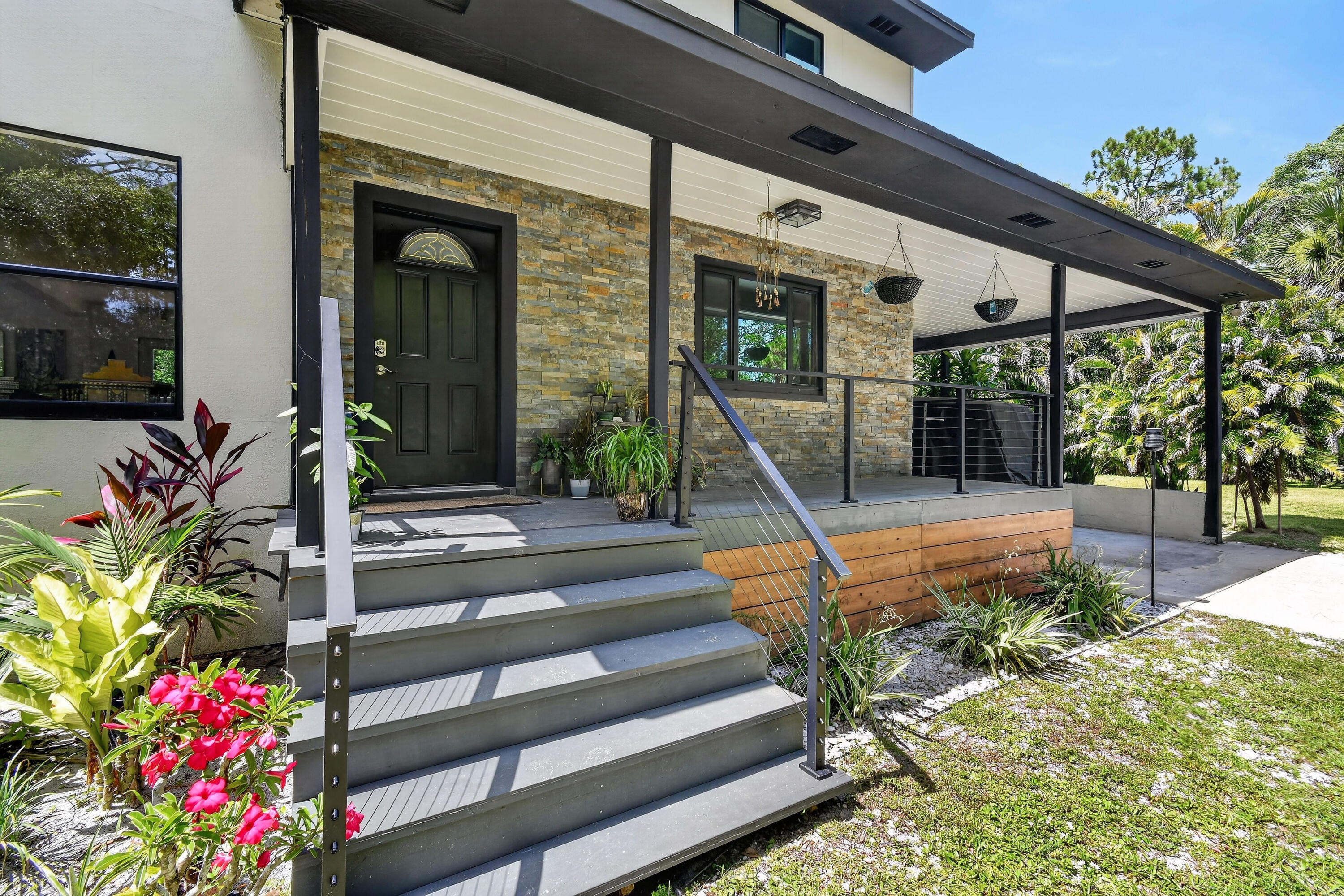 13018 155th Place N Property Photo 1