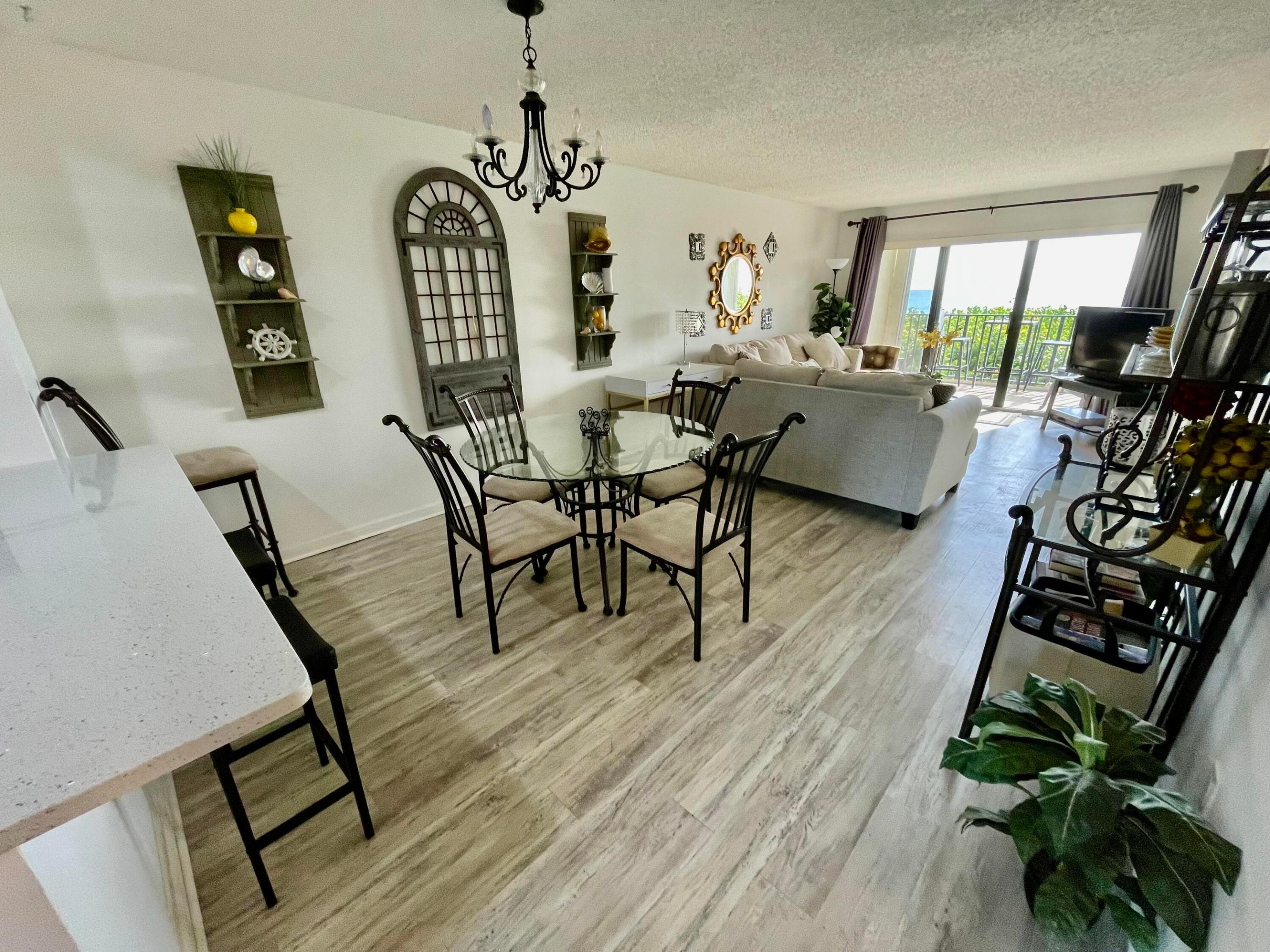 7430 S Ocean Drive 219 Property Photo 11