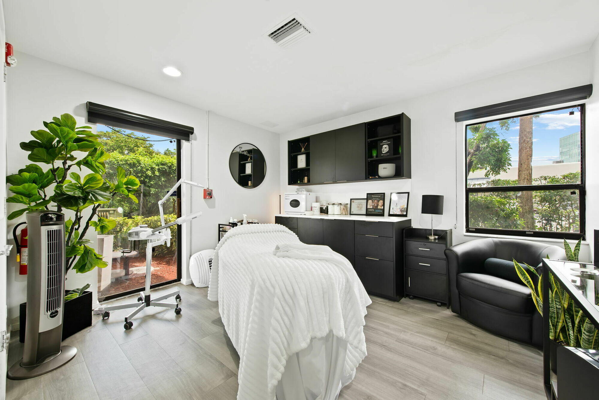 875 Meadows Road 314/315 Property Photo 1