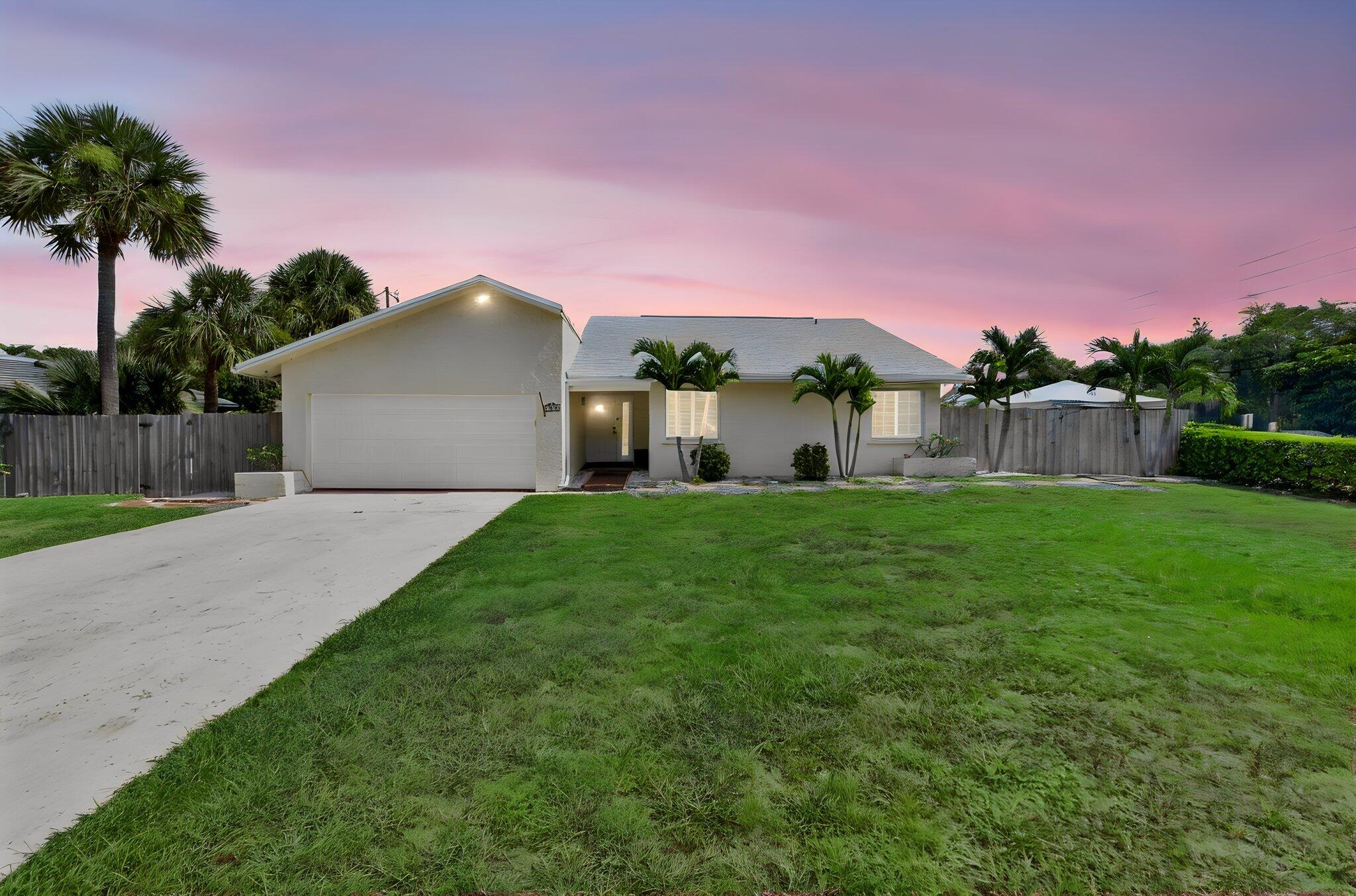 4517 Palm Ridge Boulevard Property Photo 2