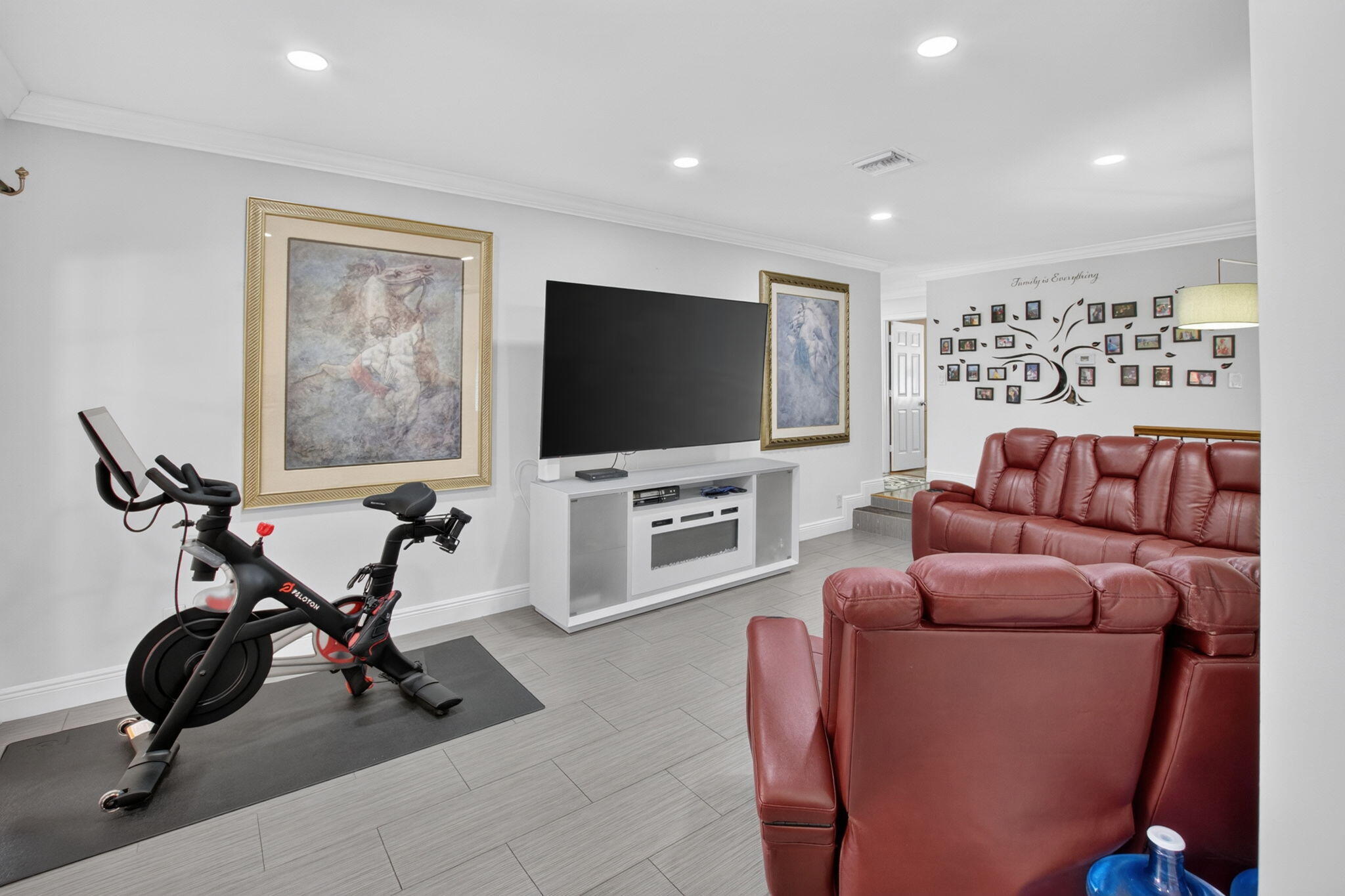 4517 Palm Ridge Boulevard Property Photo 17
