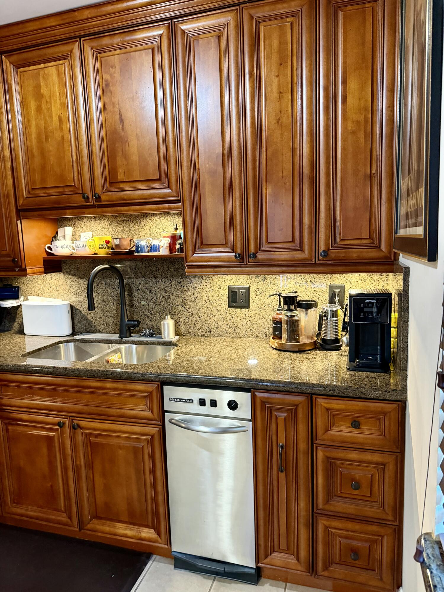 140 S Cypress Road 111 Property Photo 9