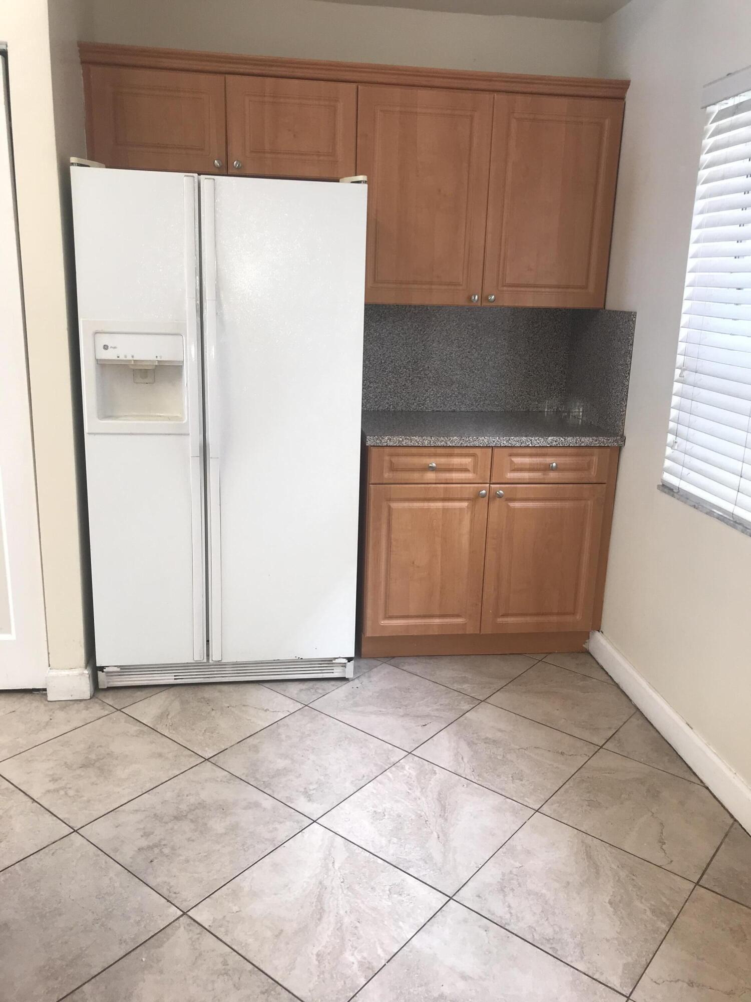 845 Nw 98th Avenue Property Photo 7