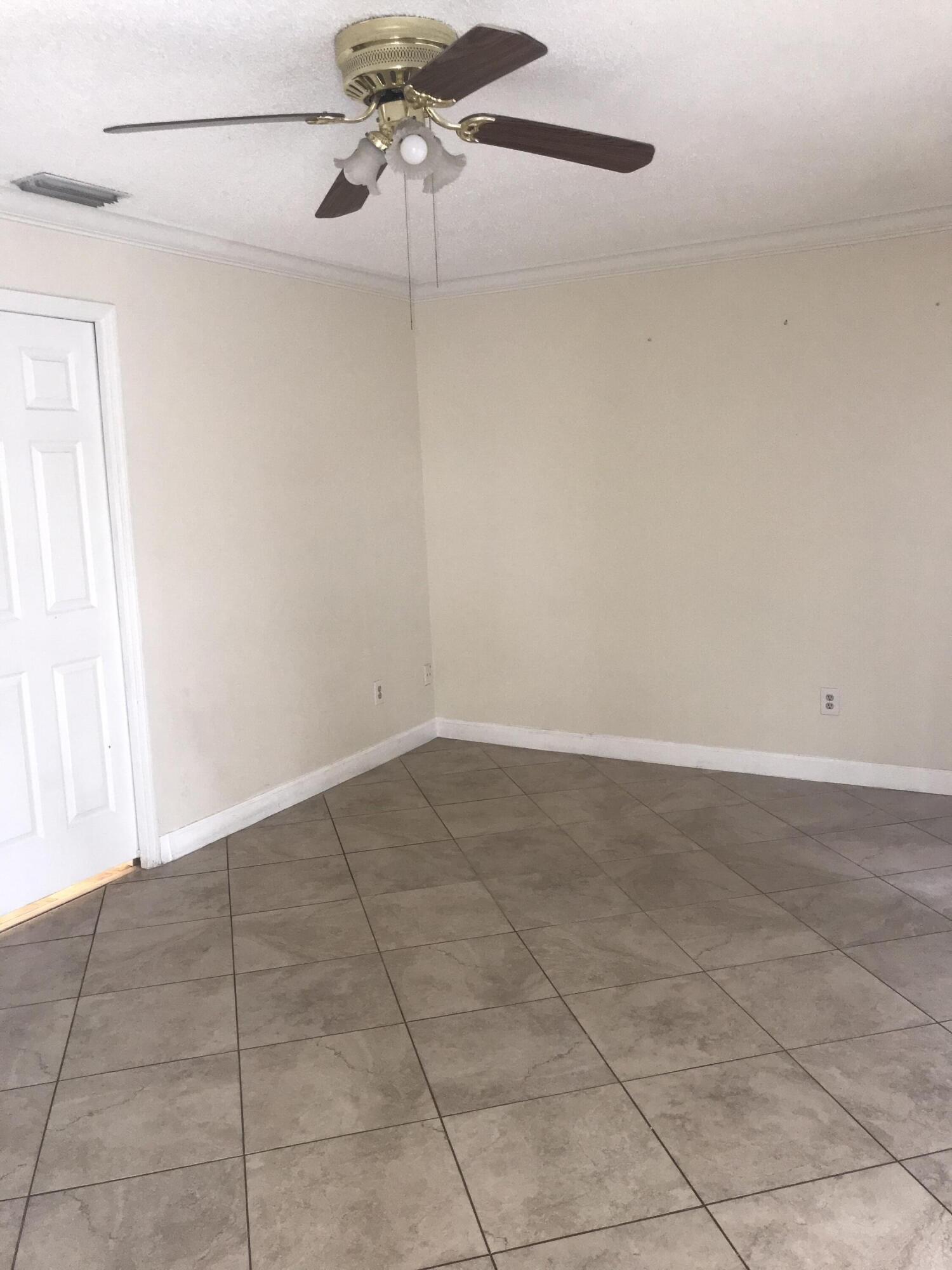 845 Nw 98th Avenue Property Photo 16