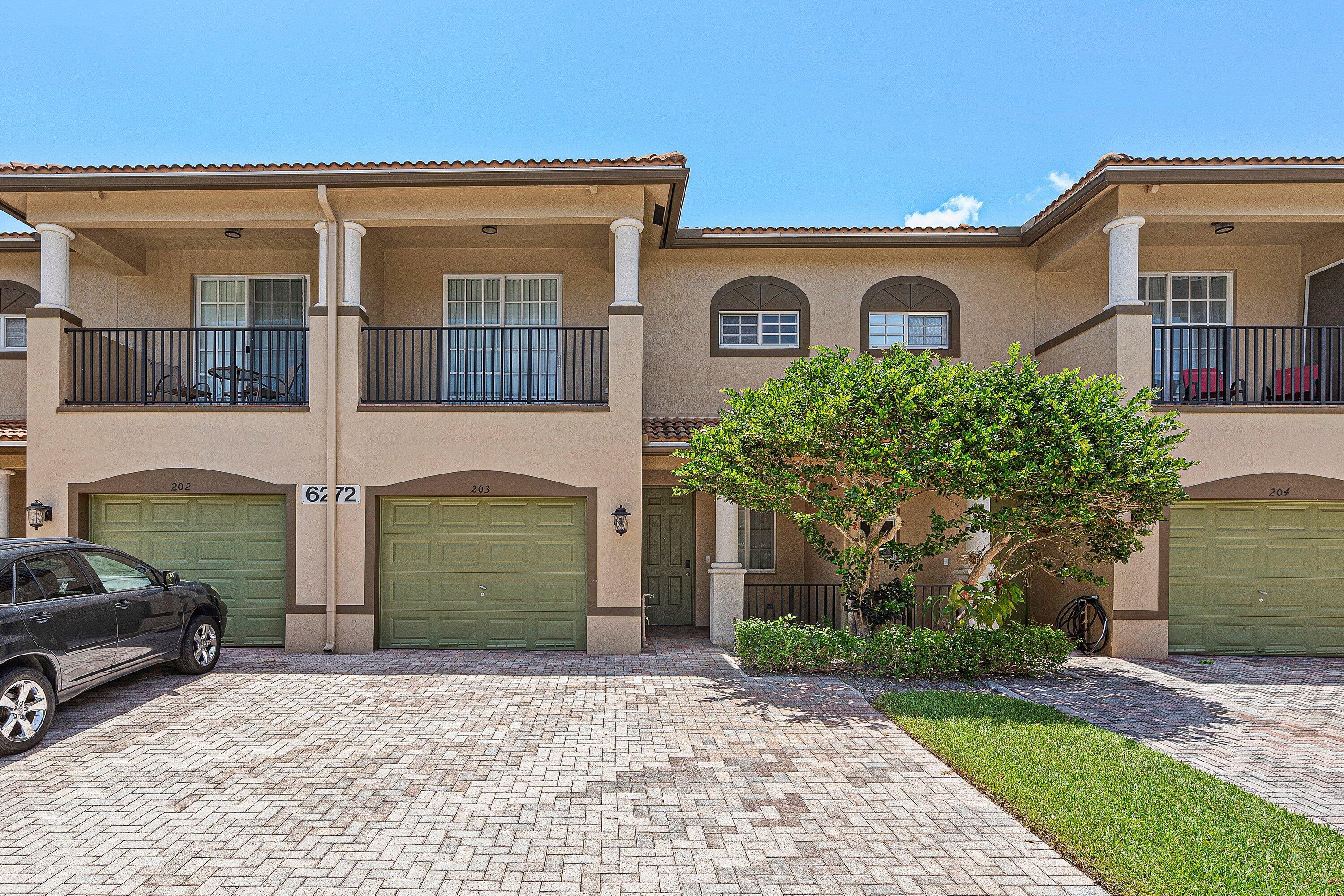 6272 S MILITARY Trail 203