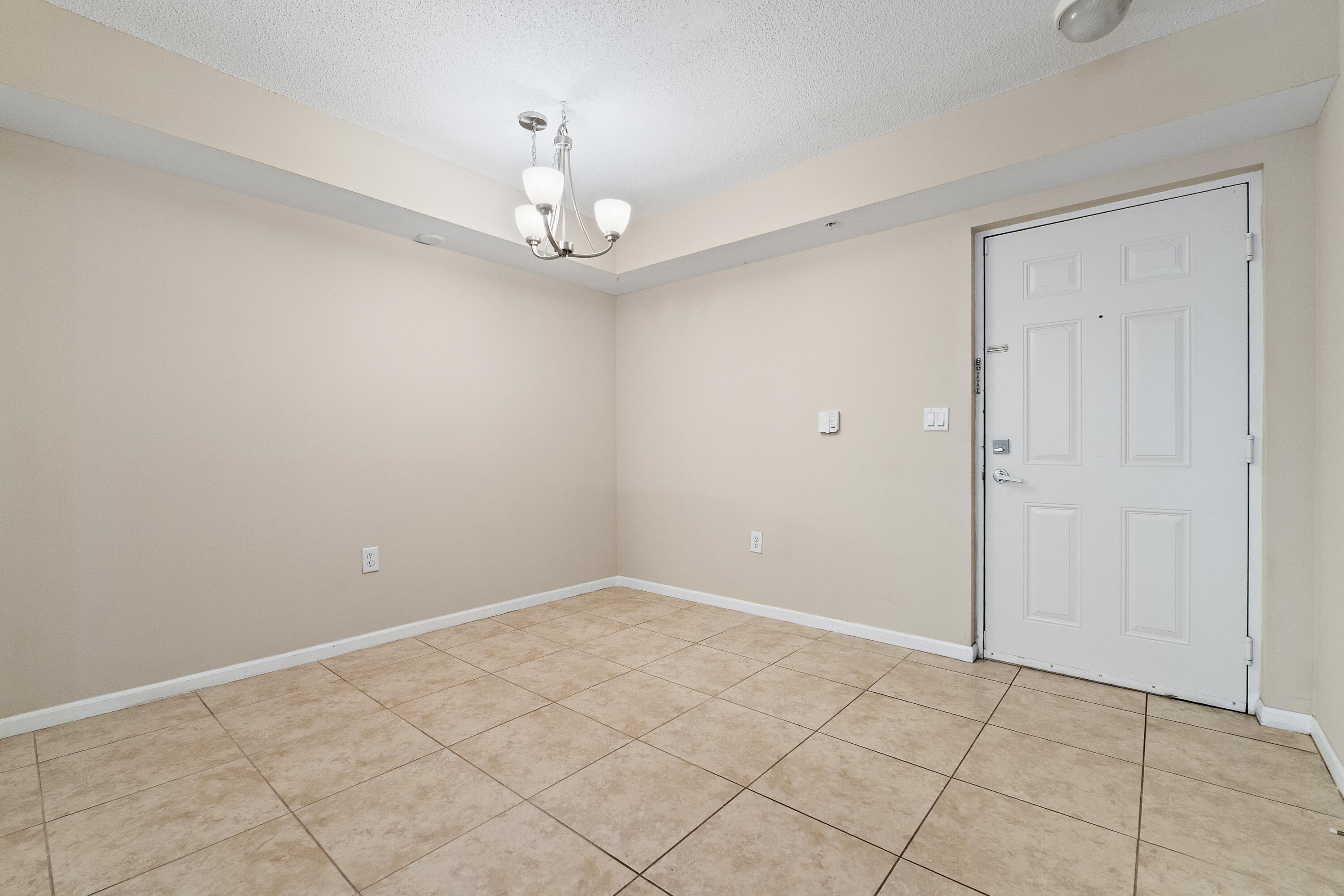 3759 Nw Mediterranean Lane 2-209 Property Photo 5