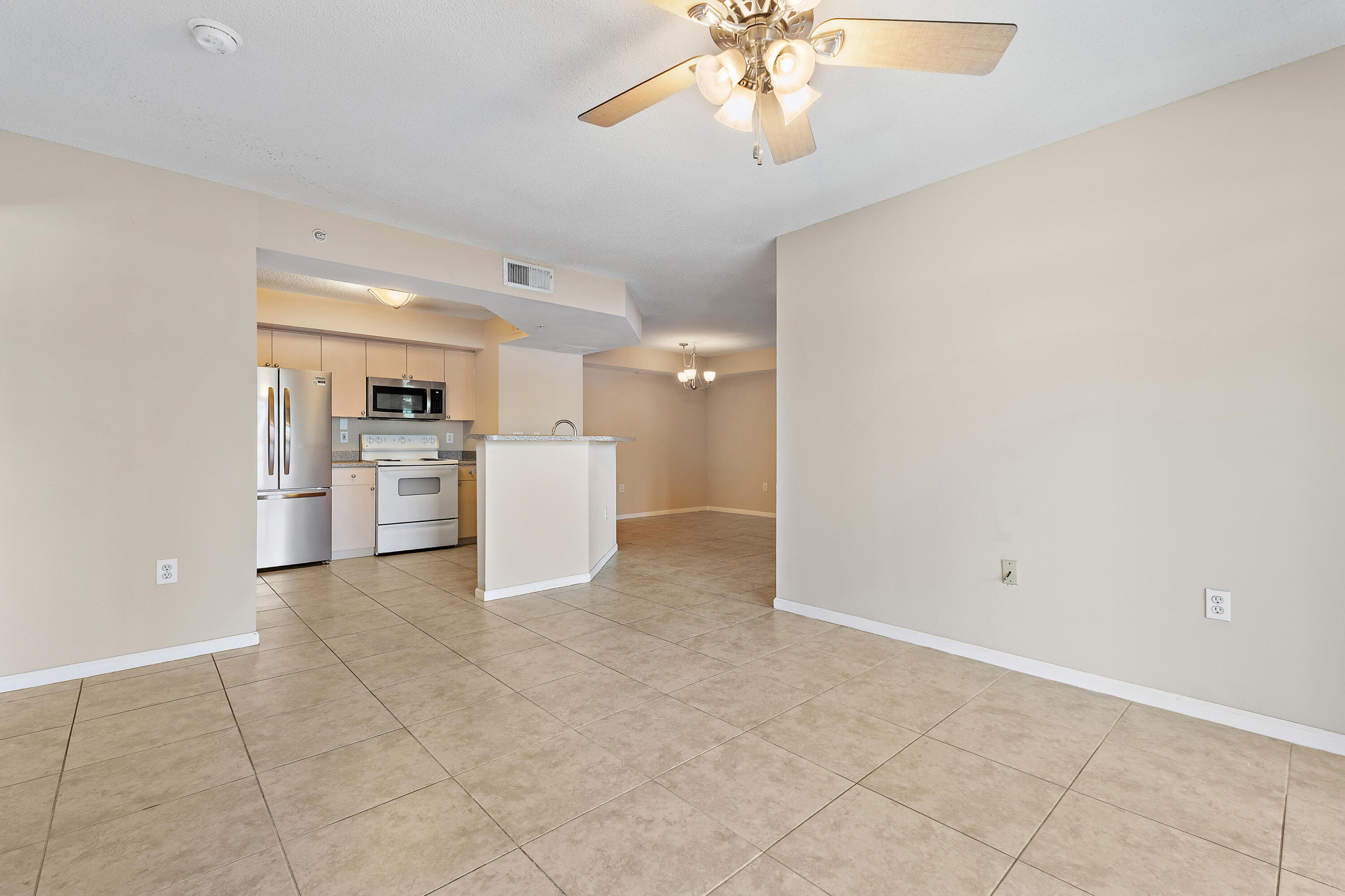 3759 Nw Mediterranean Lane 2-209 Property Photo 10