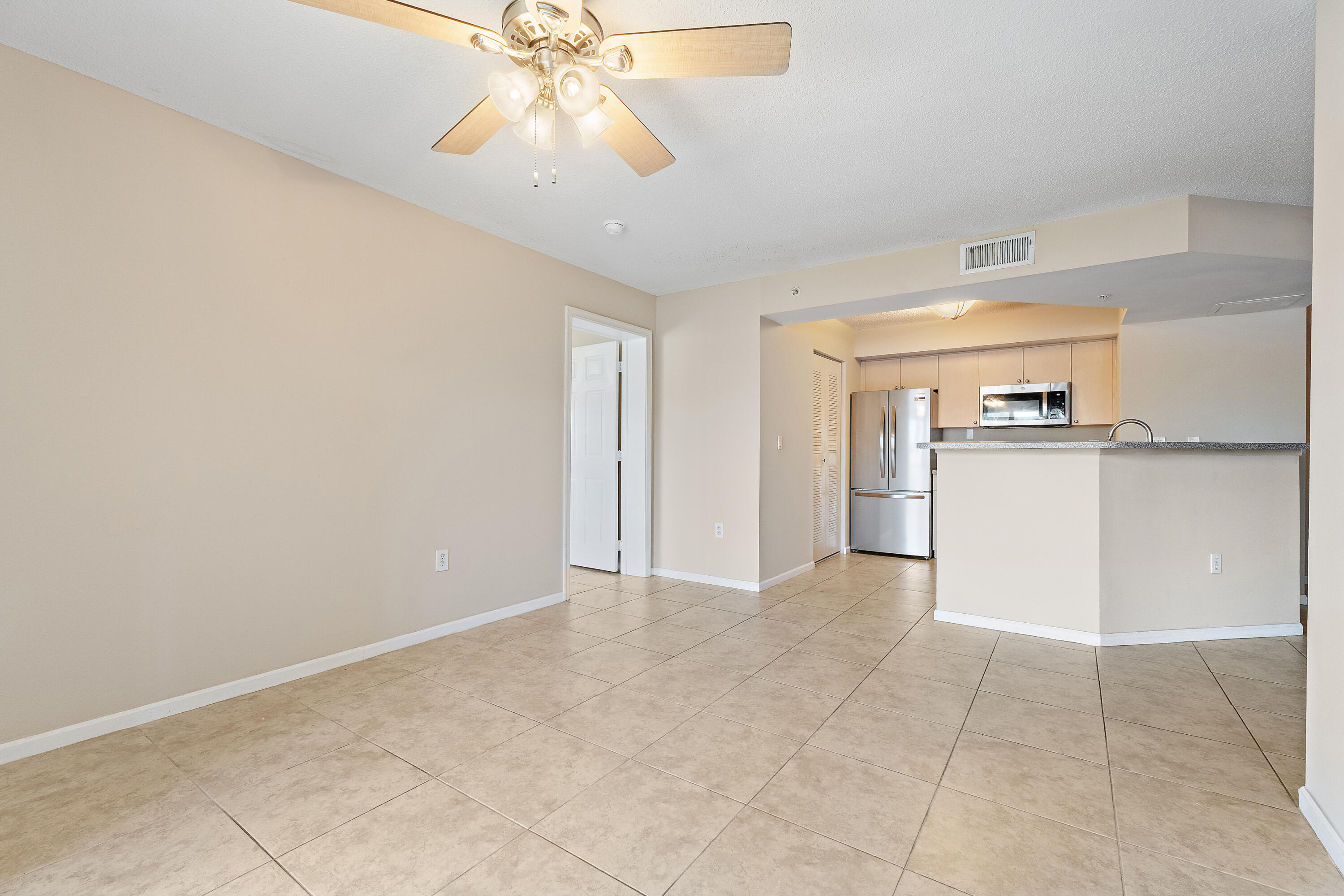 3759 Nw Mediterranean Lane 2-209 Property Photo 11