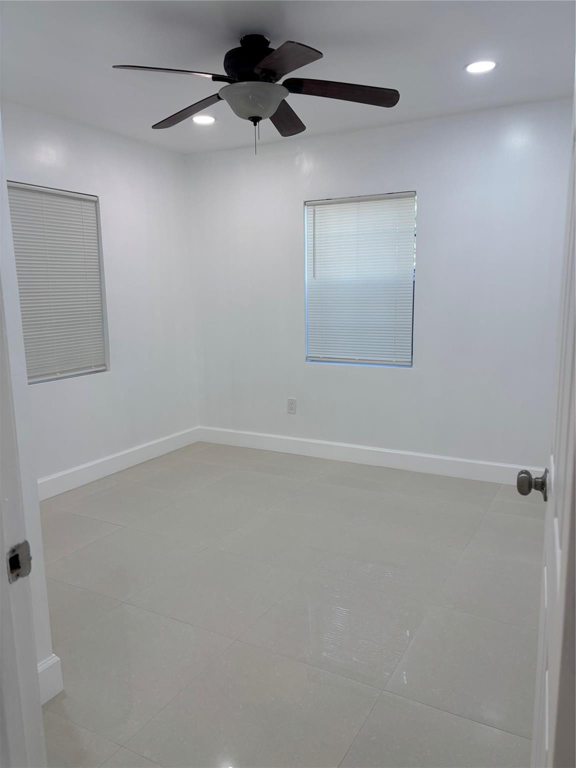 5635 Grant Street Property Photo 6