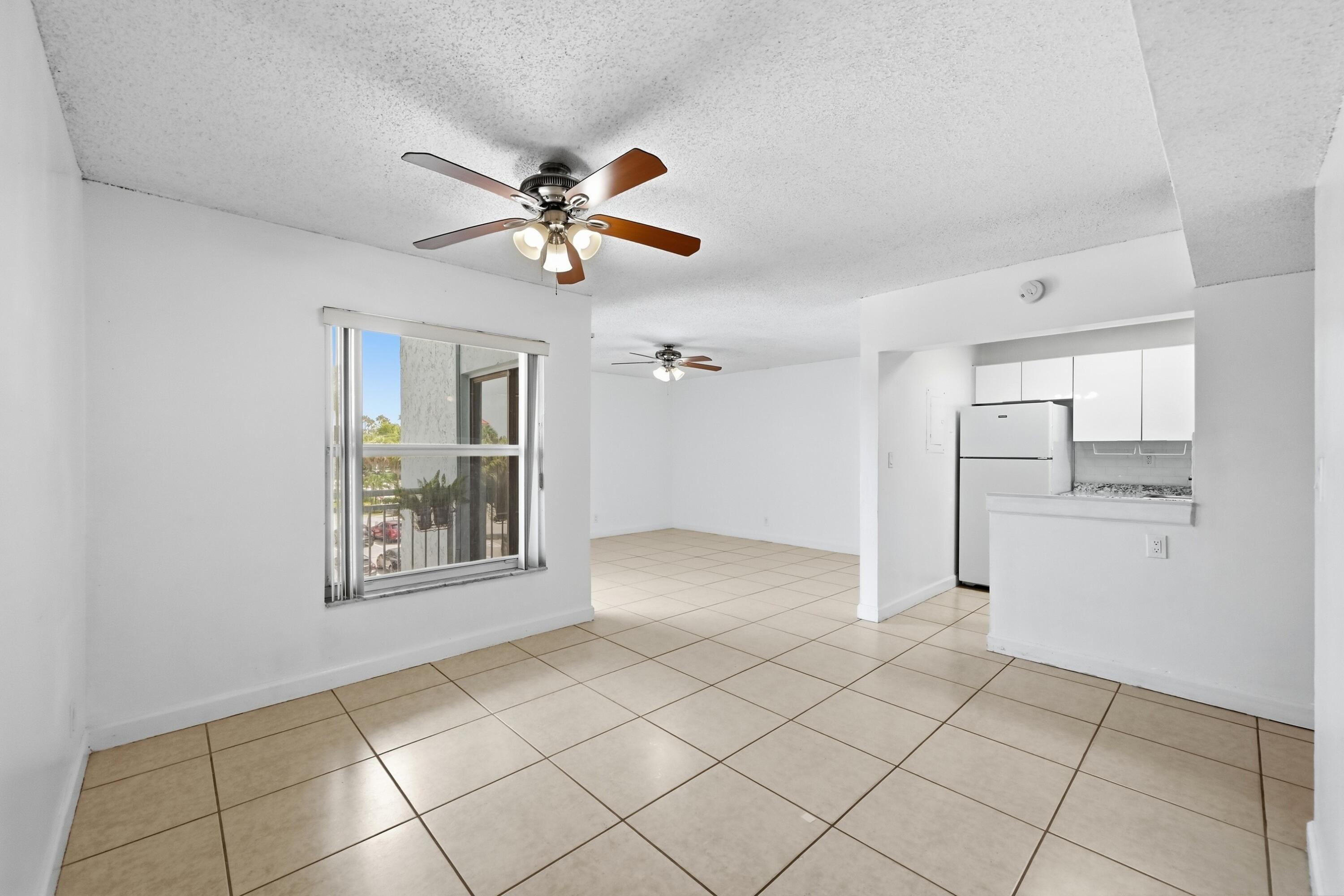 505 S Pine Island Road B310 Property Photo 10