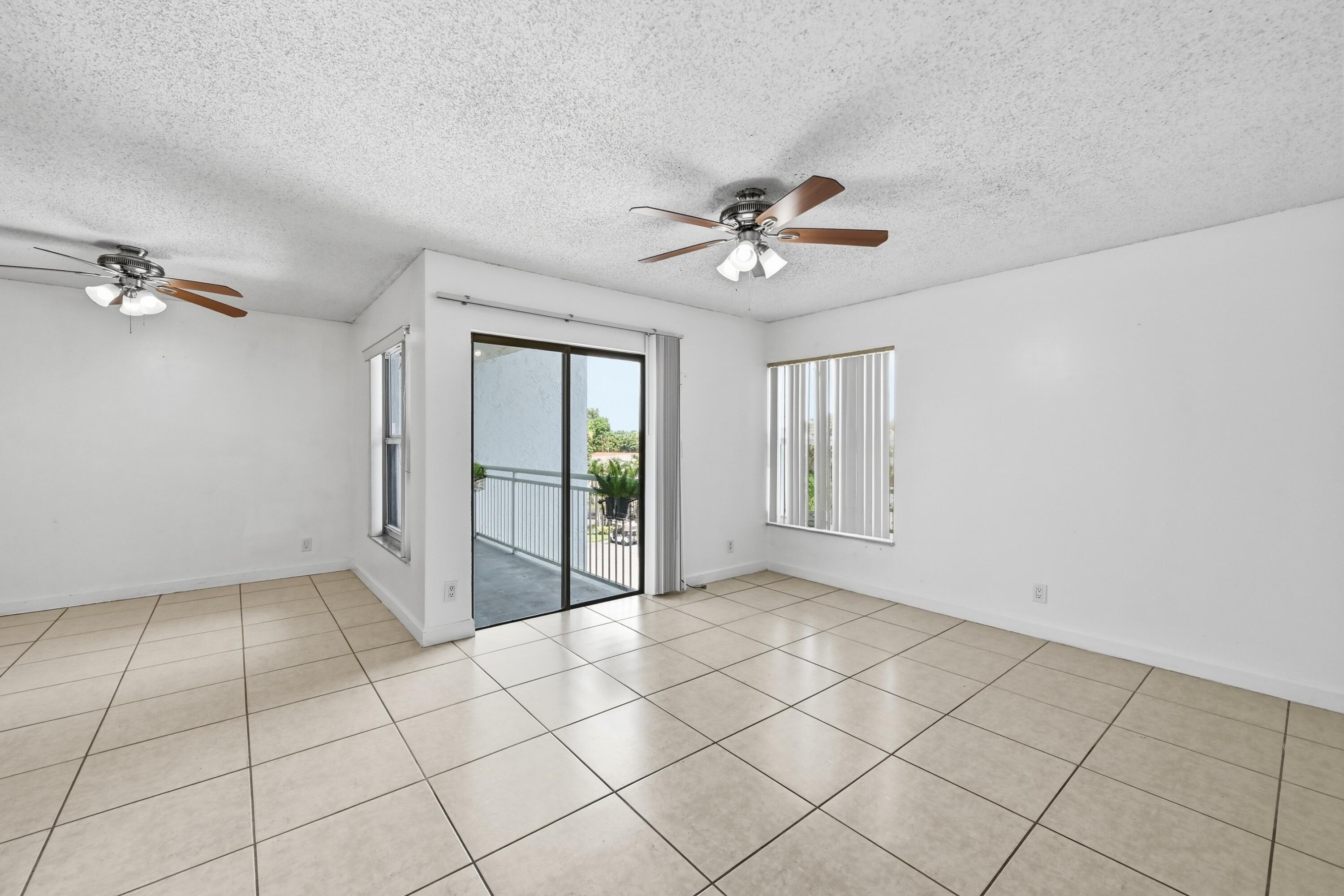 505 S Pine Island Road B310 Property Photo 14