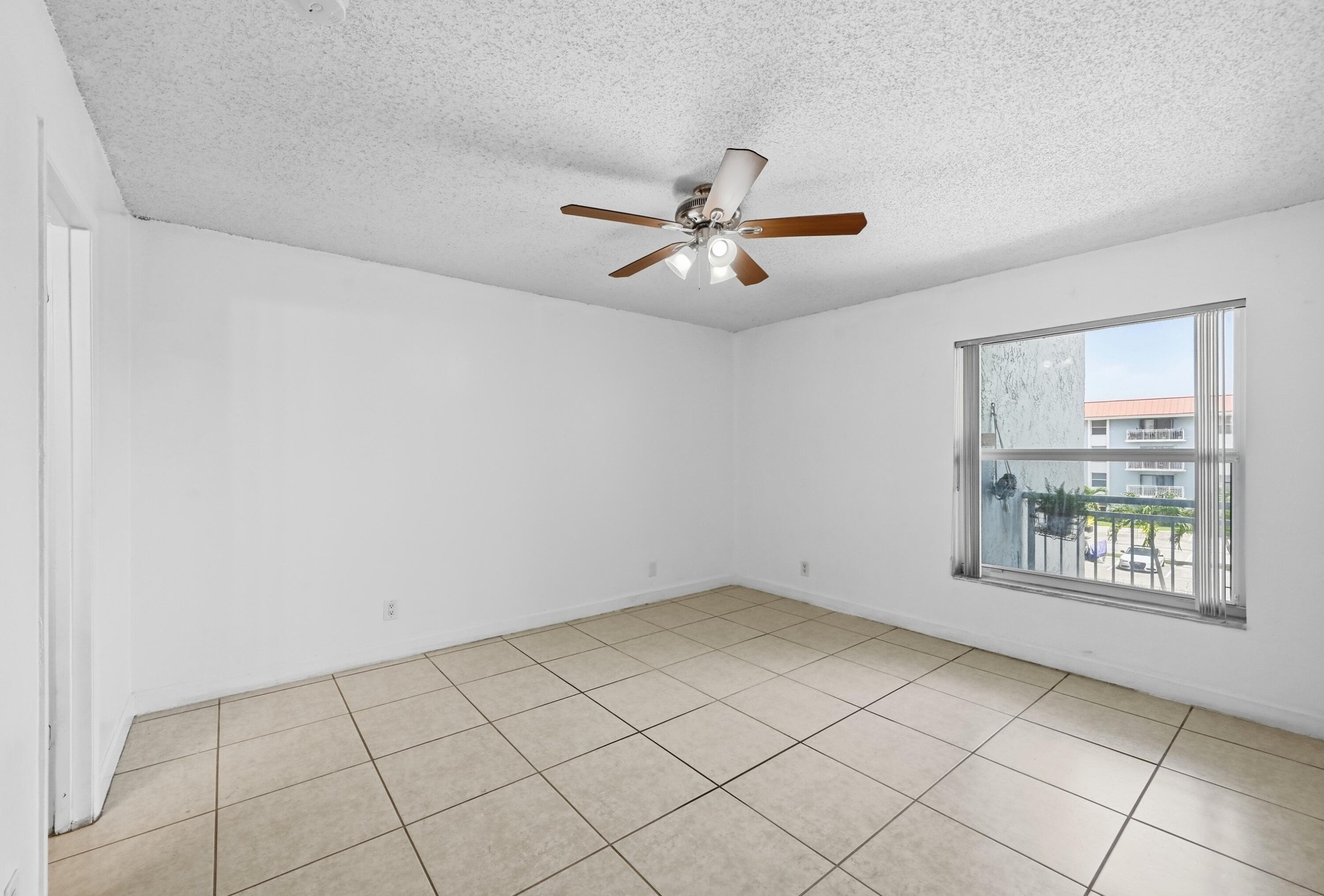 505 S Pine Island Road B310 Property Photo 19