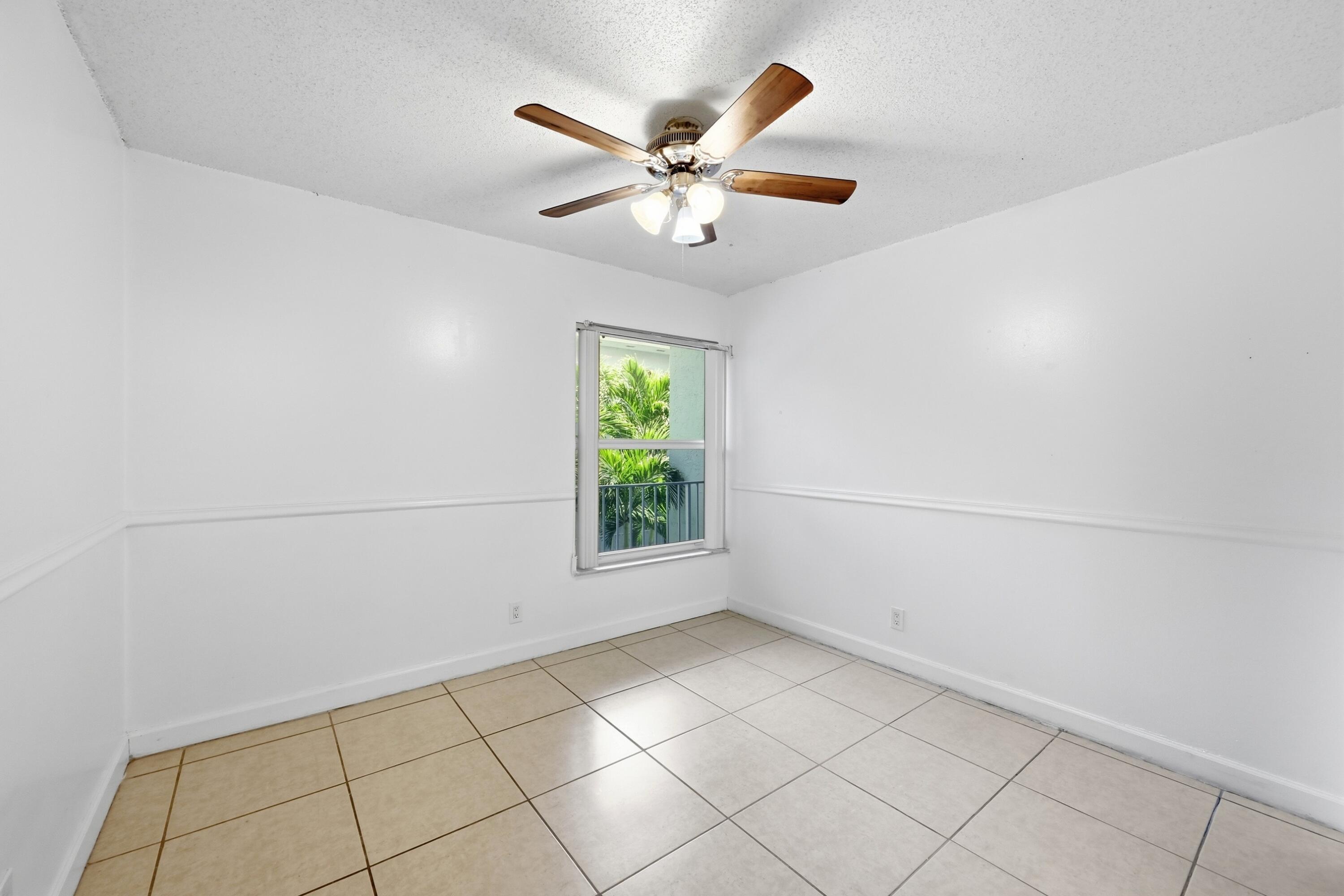 505 S Pine Island Road B310 Property Photo 25