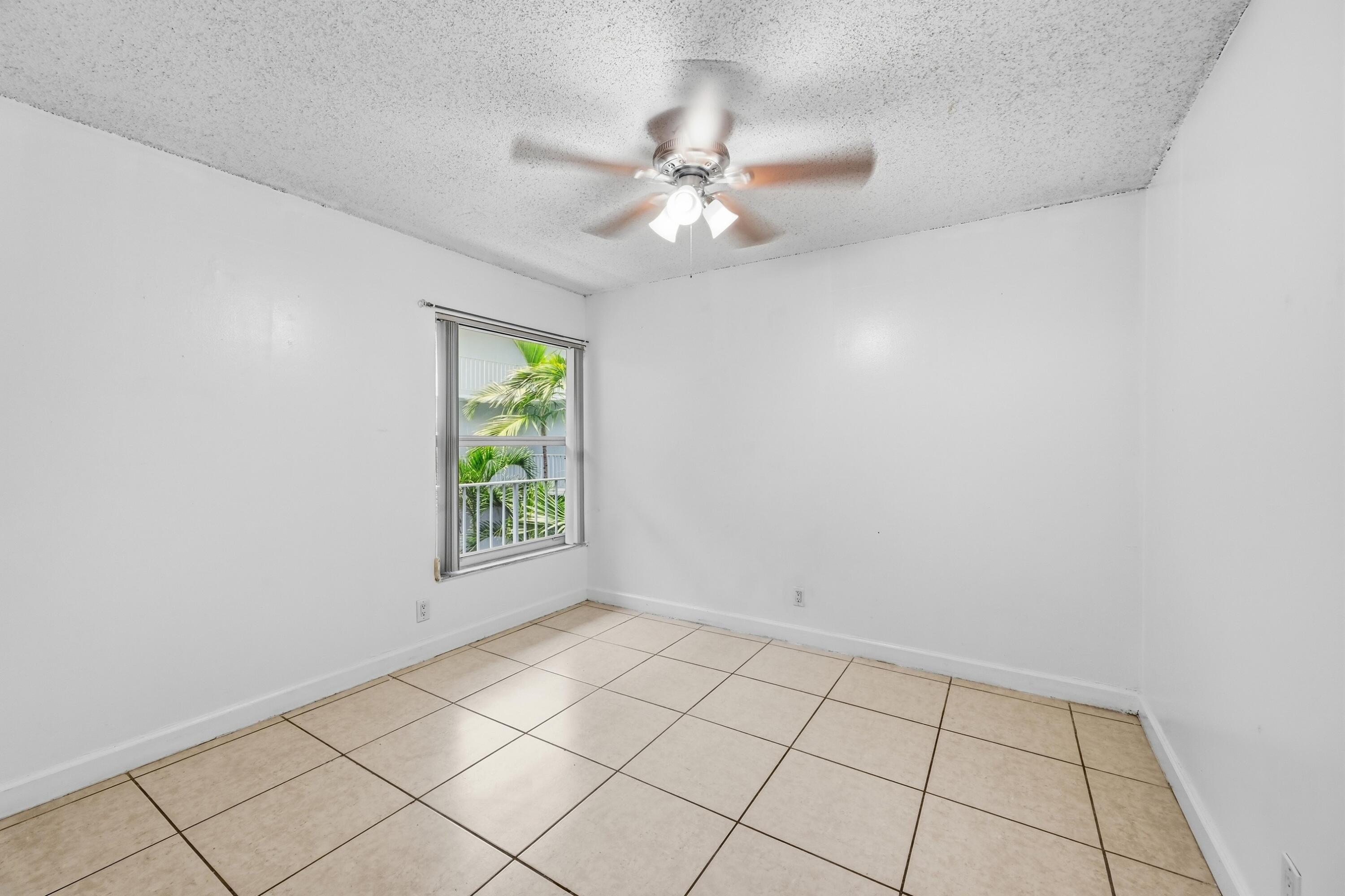 505 S Pine Island Road B310 Property Photo 29