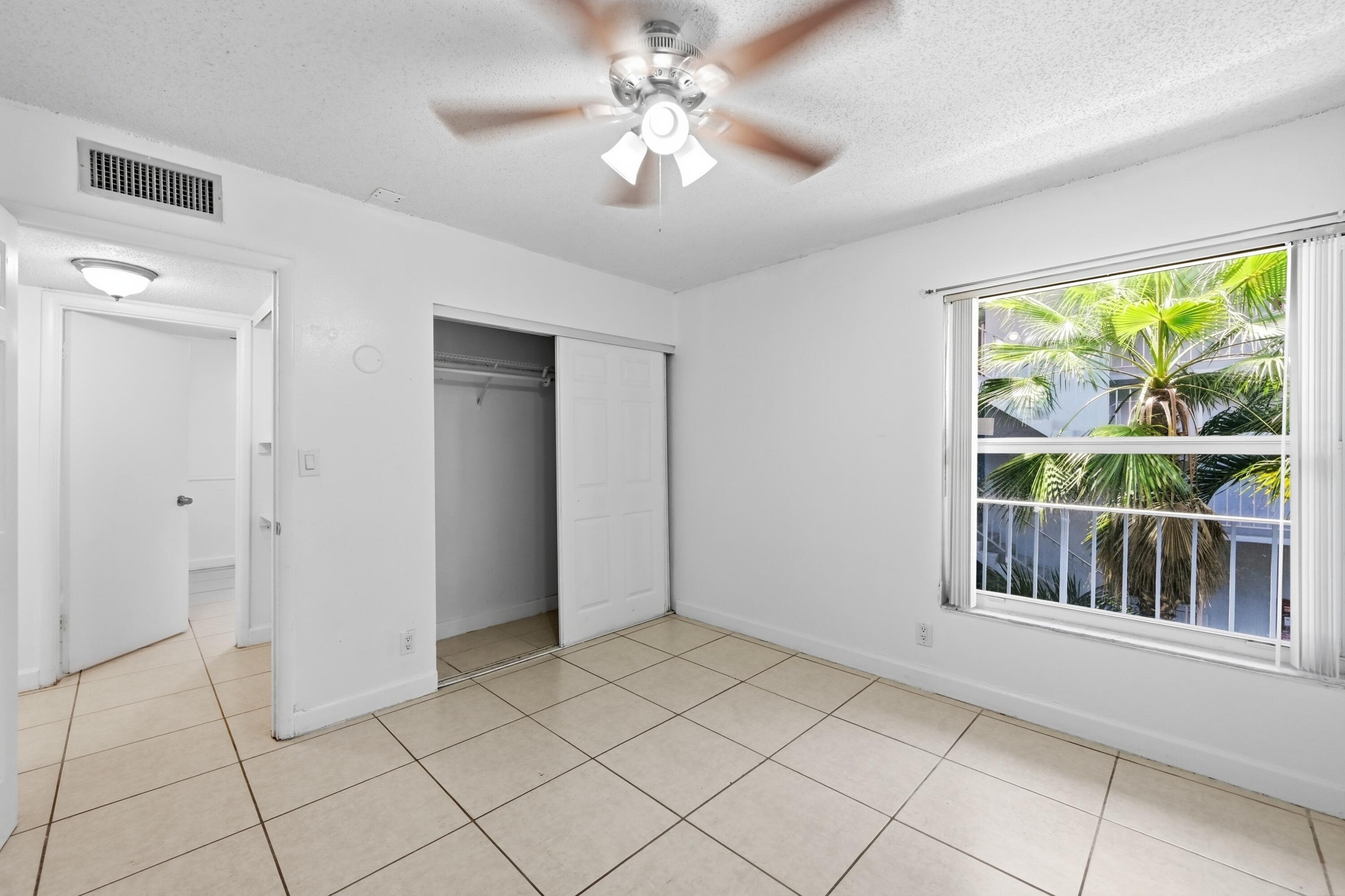 505 S Pine Island Road B310 Property Photo 30
