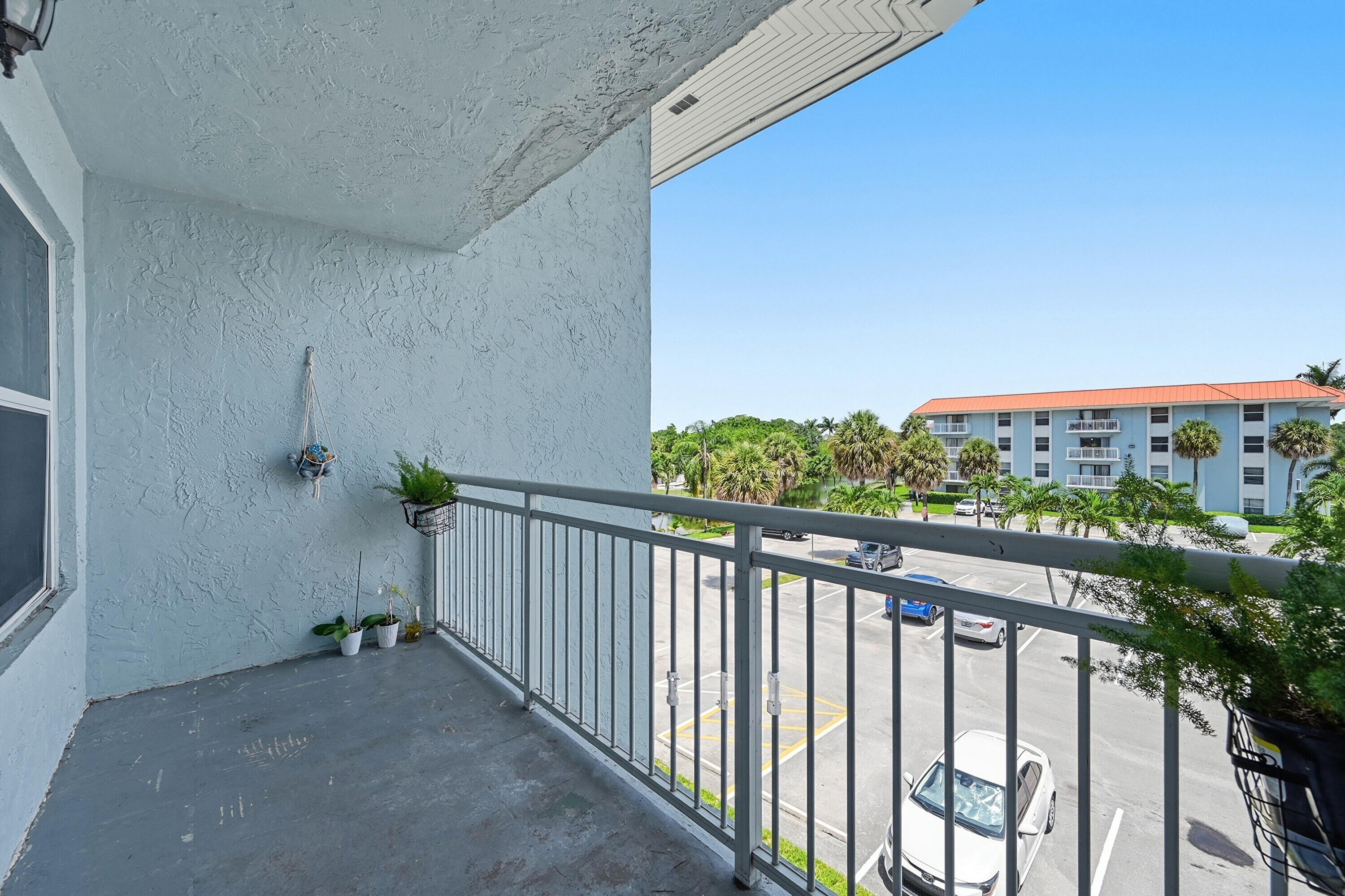 505 S Pine Island Road B310 Property Photo 31