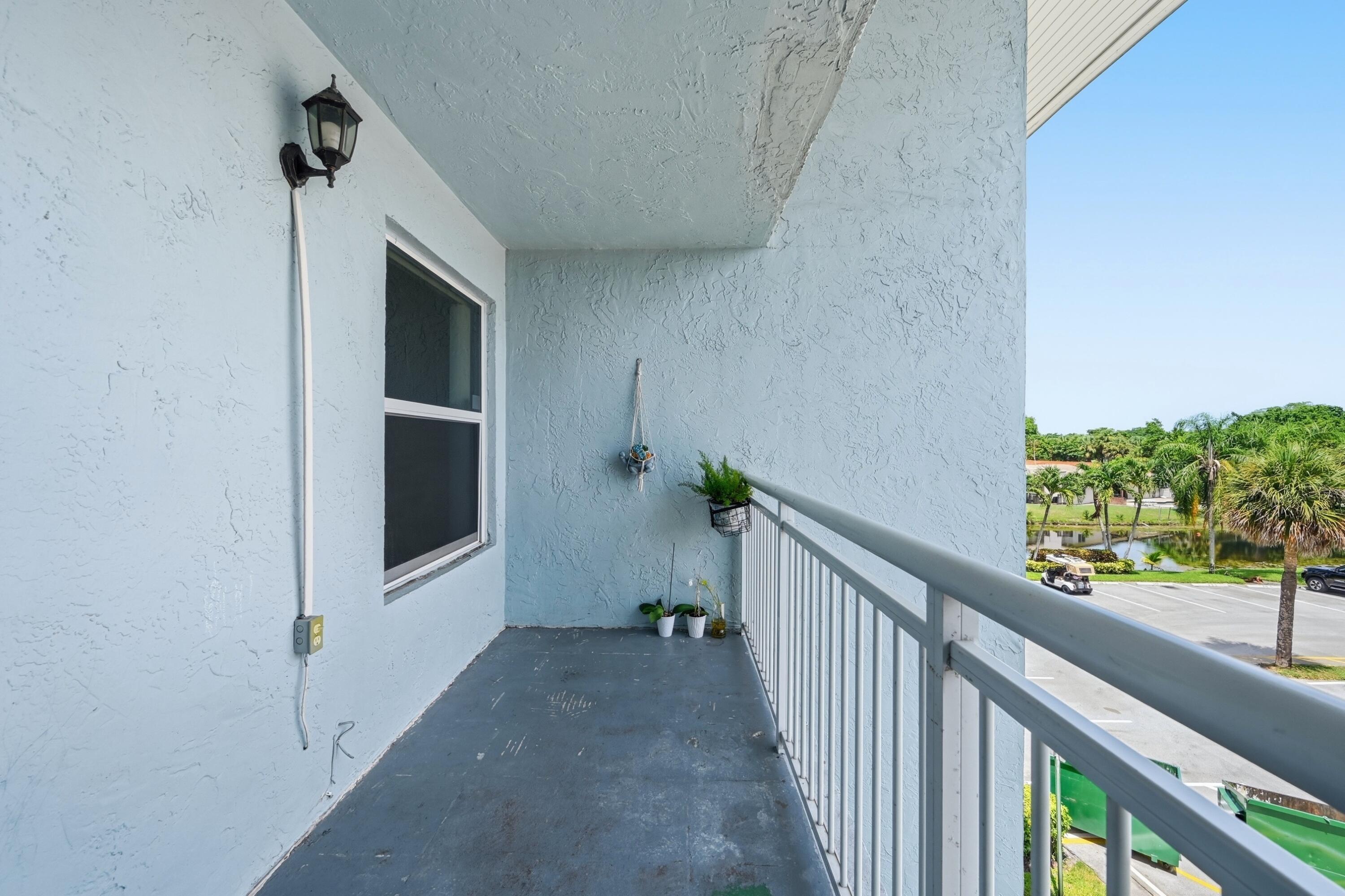 505 S Pine Island Road B310 Property Photo 33