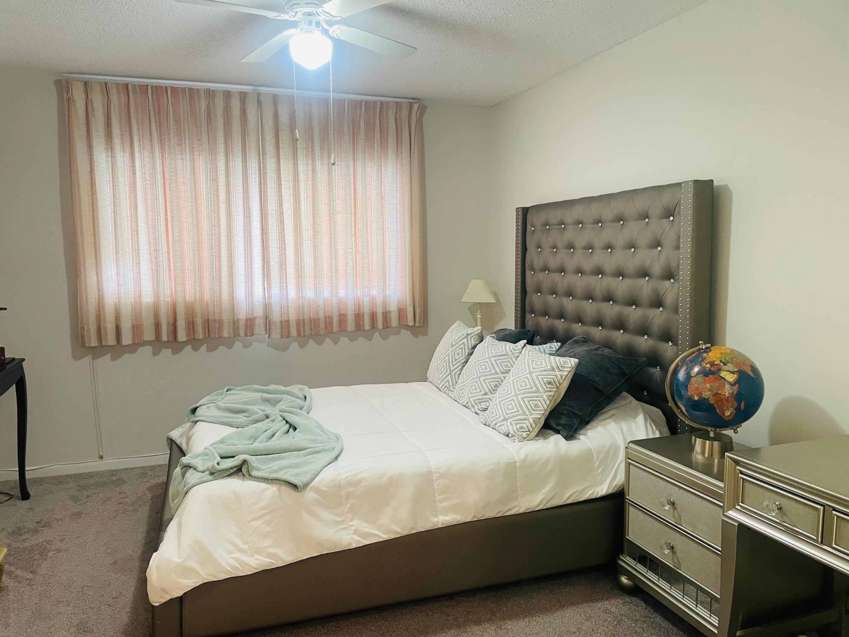 624 Snug Harbor Drive B7 Property Photo 6