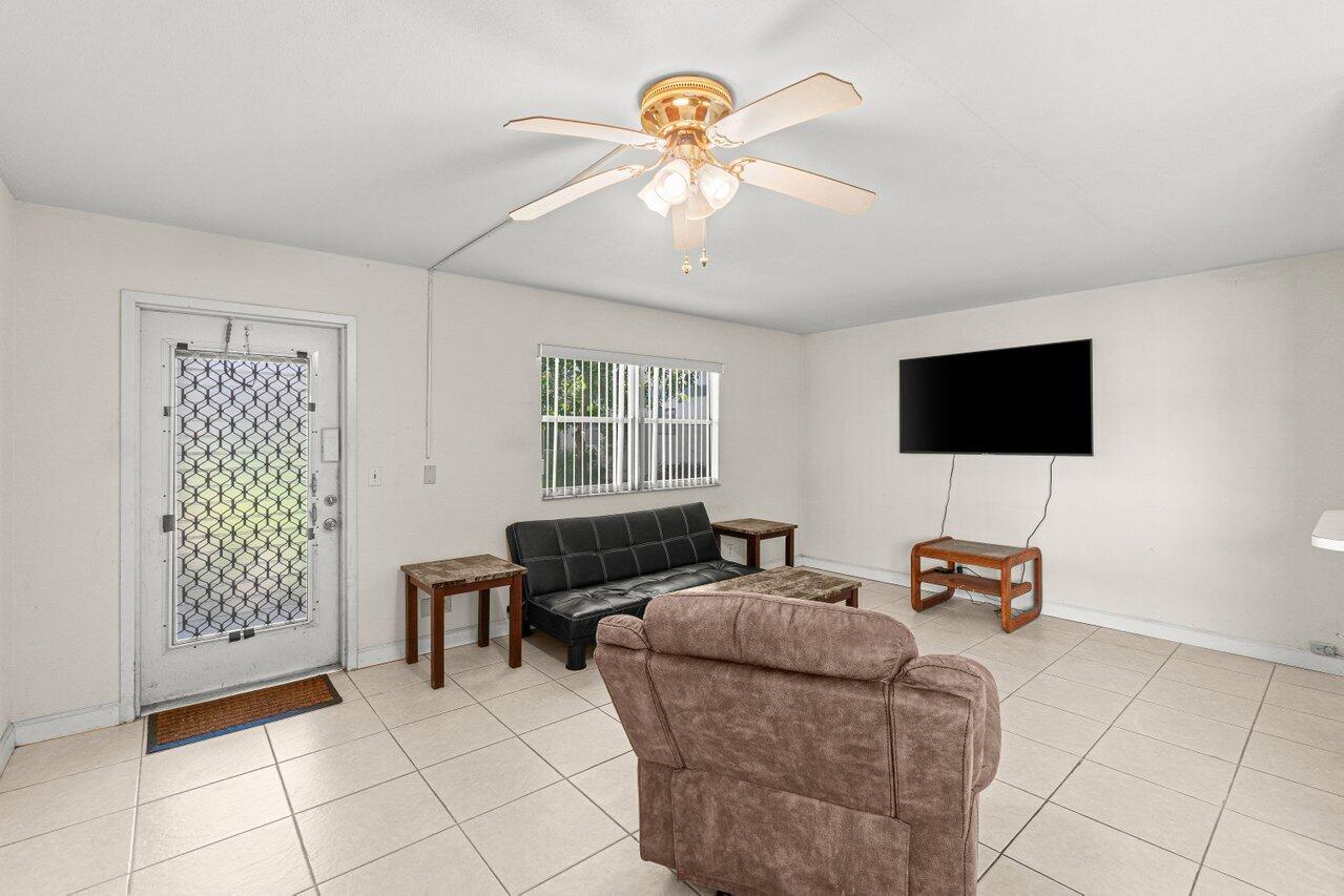690 Brittany O Property Photo 5