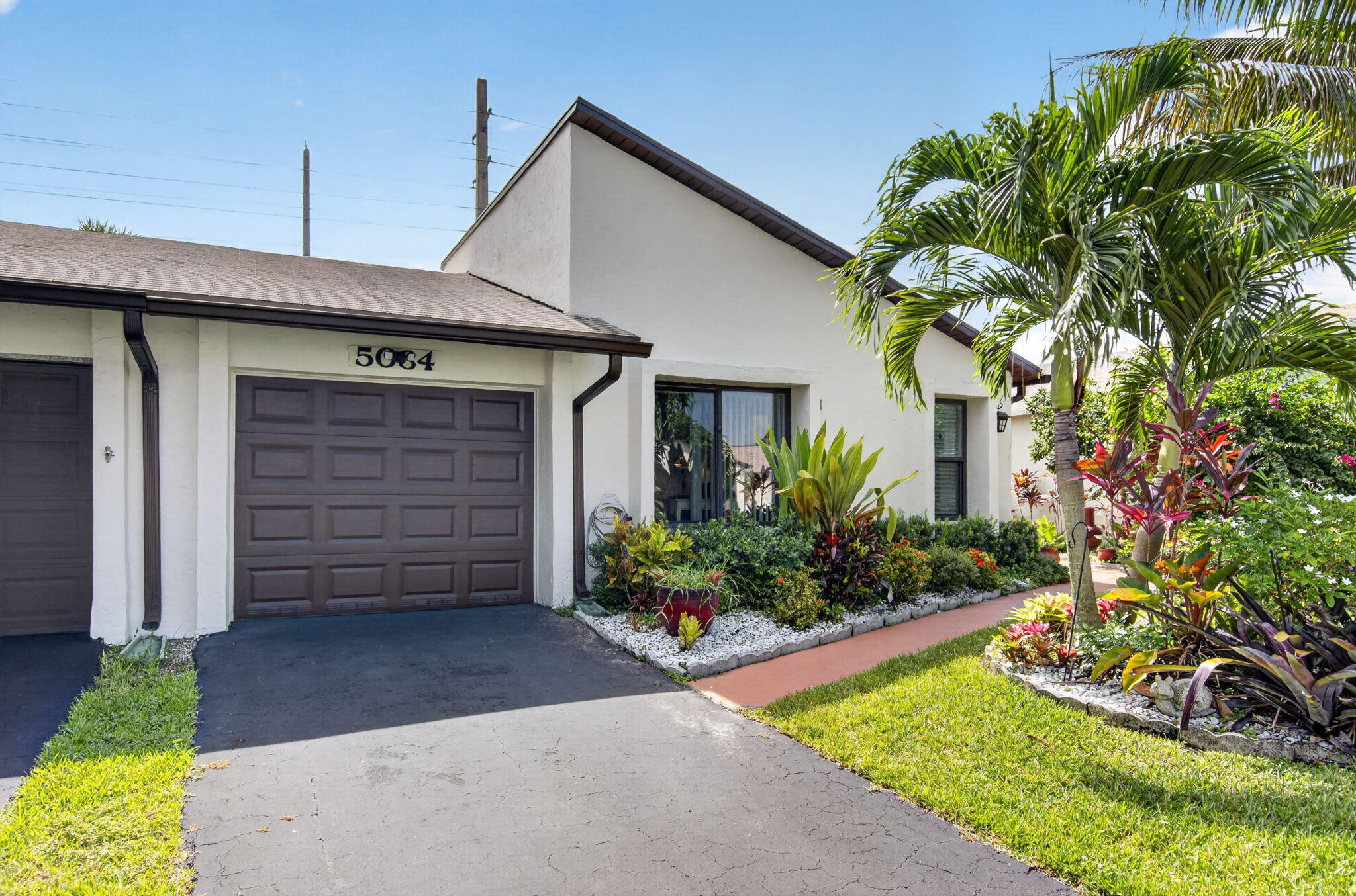 5034 Minto Road Property Photo 3