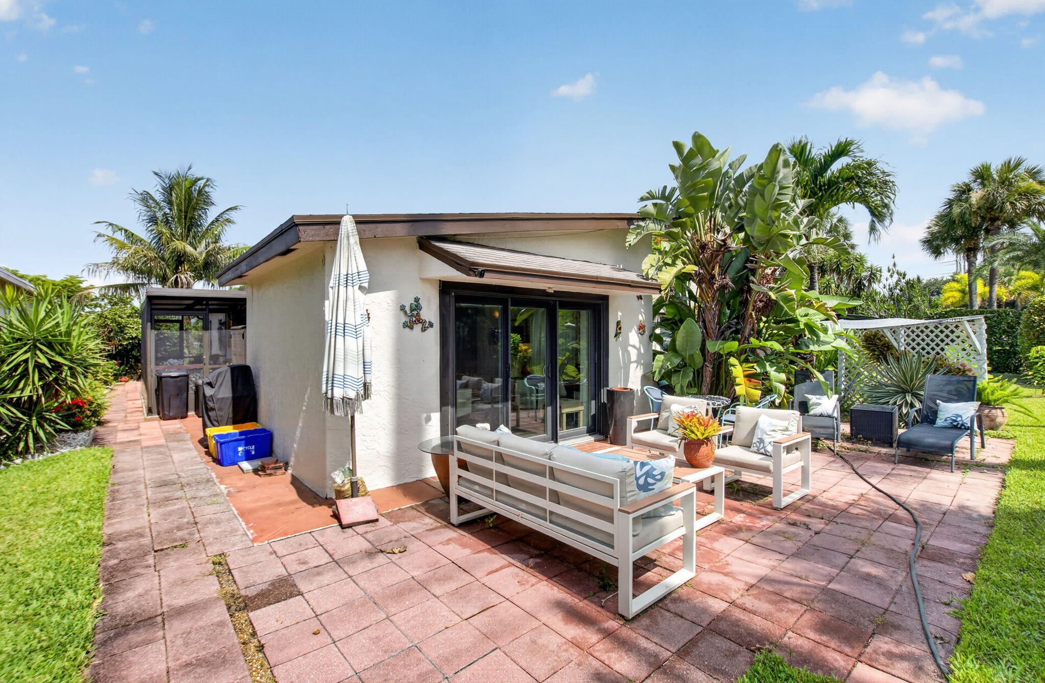 5034 Minto Road Property Photo 11