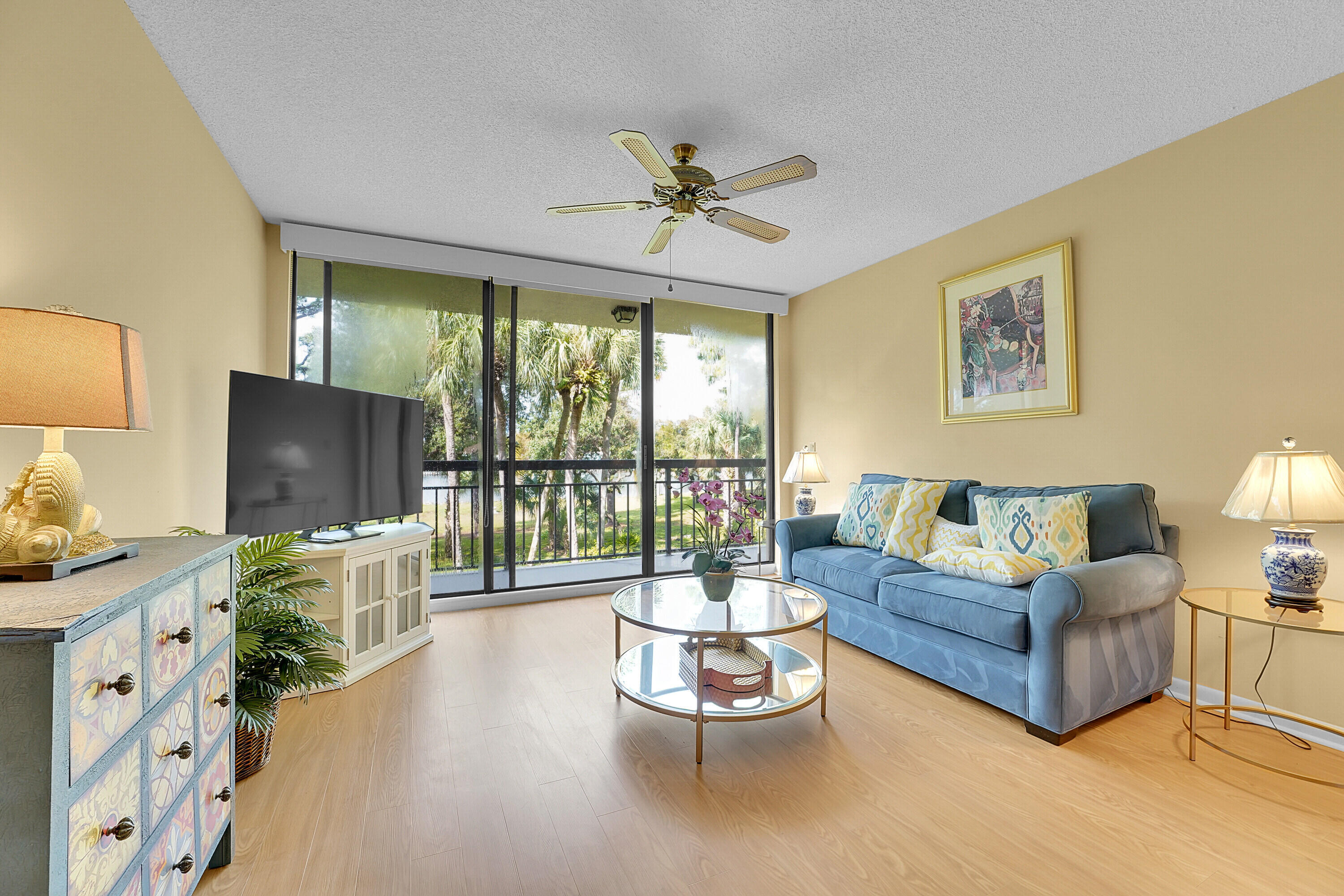 2001 Marina Isle Way 203 Property Photo 11