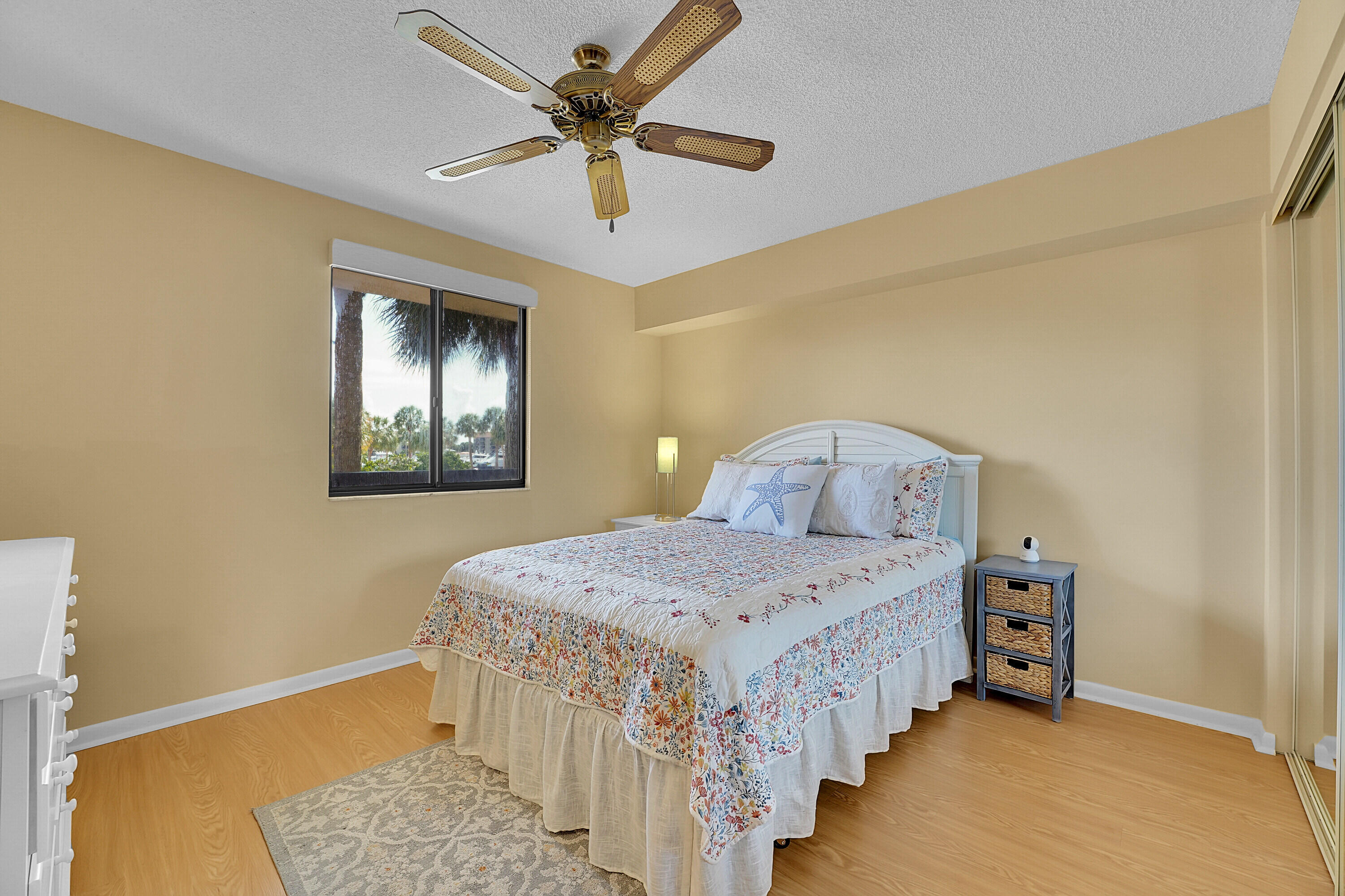 2001 Marina Isle Way 203 Property Photo 23