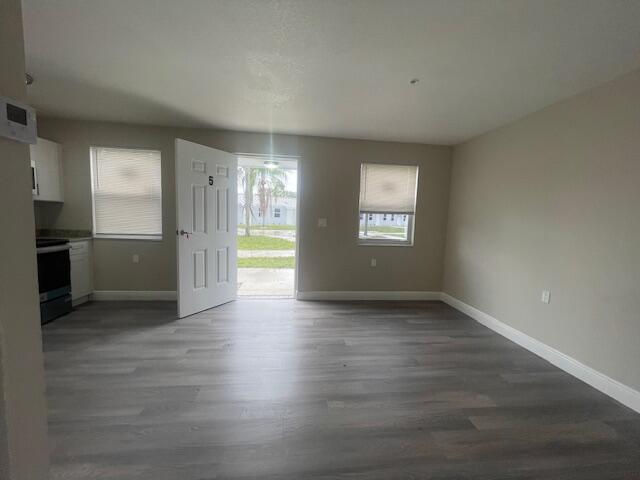 4393 Windsor Avenue 17 Property Photo 15