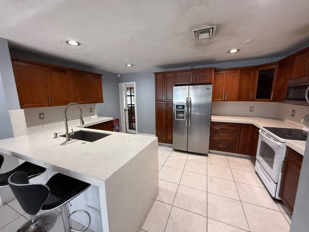3956 MELALEUCA Lane