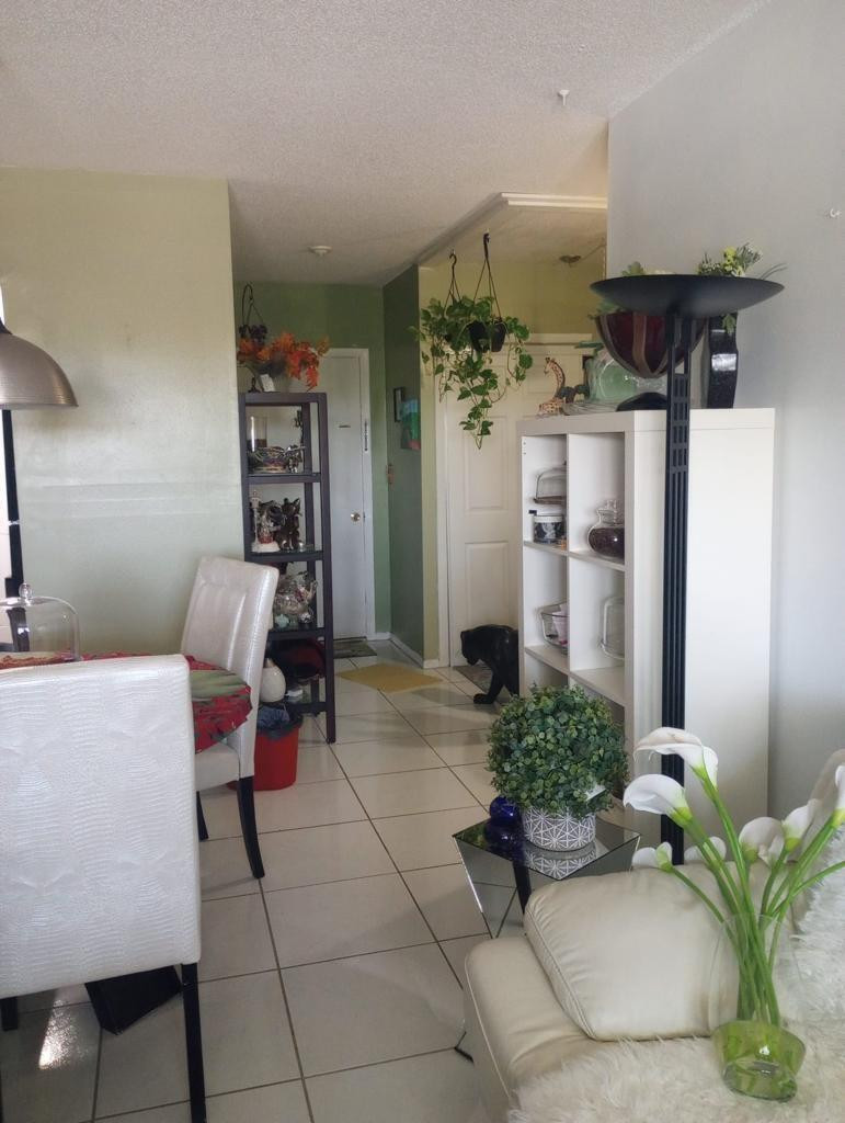 1250 E Sample Road 307 Property Photo 3